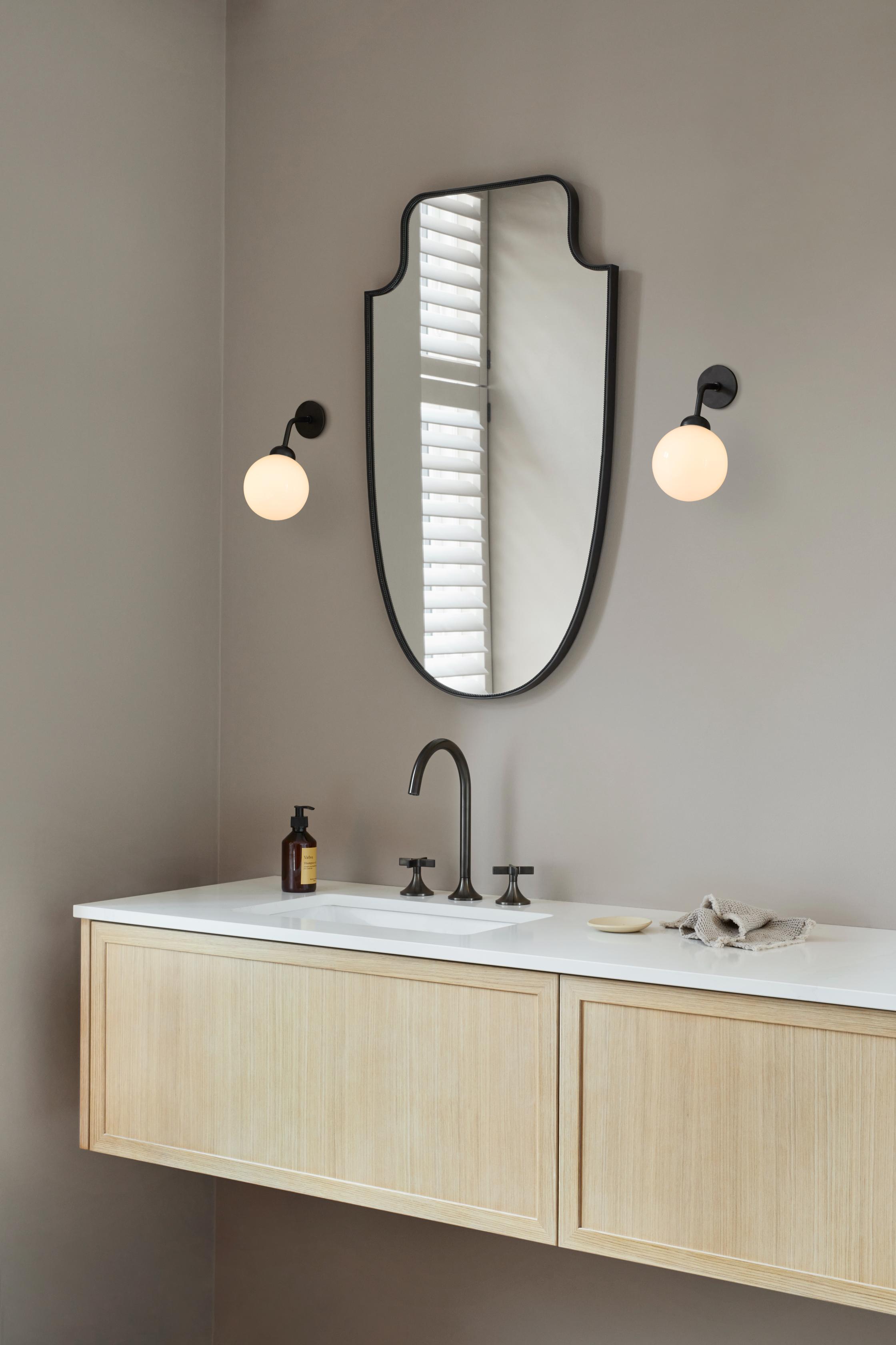 APIALES Black Wall Lamp with Opal Glass
