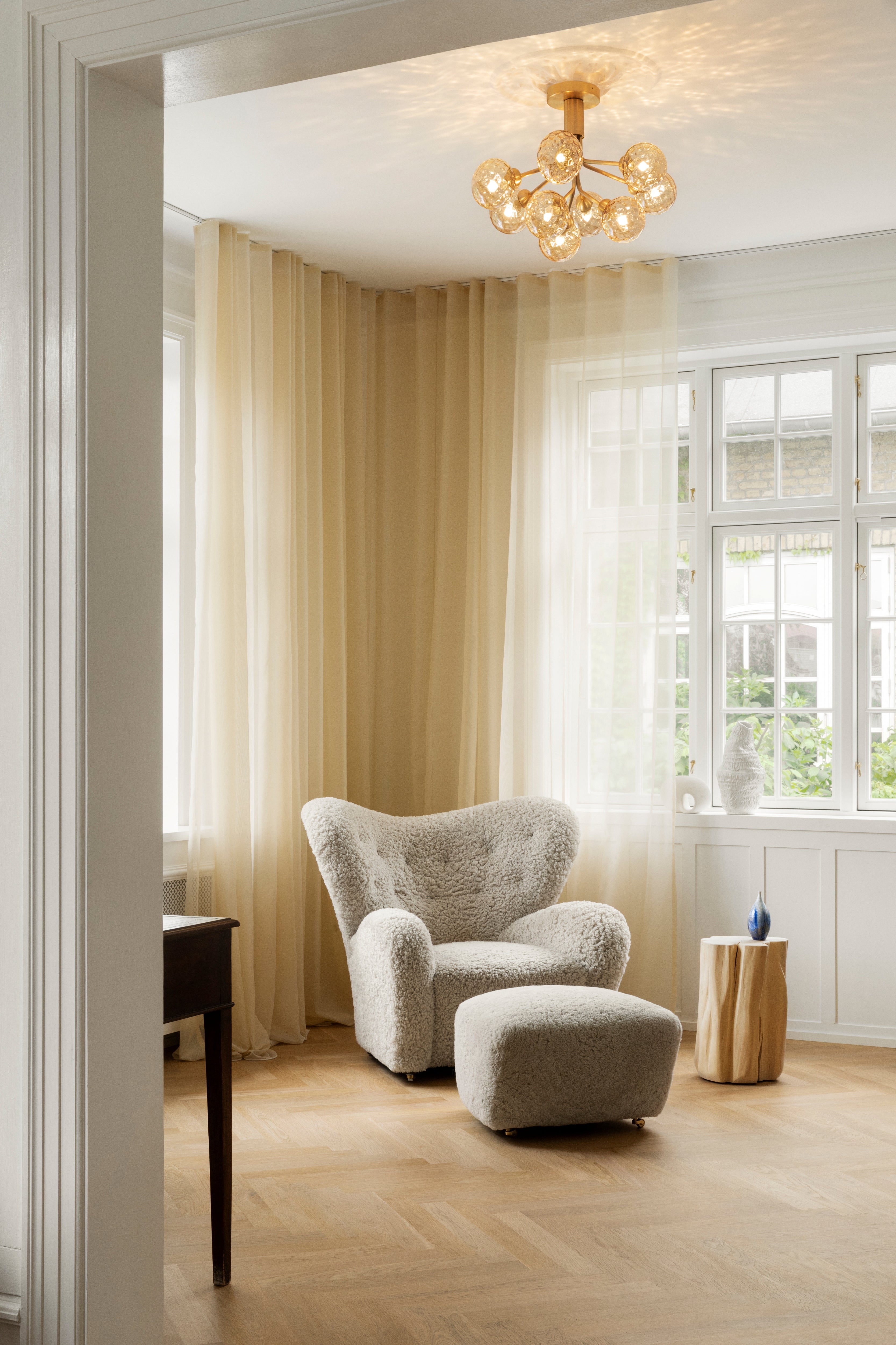 APIALES 9 Ceiling Lamp in Brass with Gold Glass [Antonina] [Amelia spr]