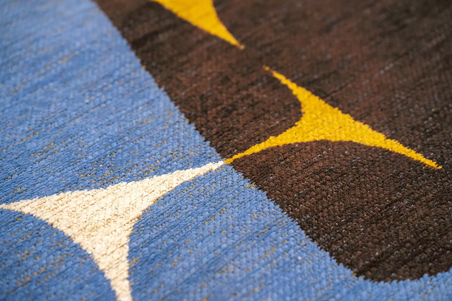 Teppich STONES weiß mit braun und blau