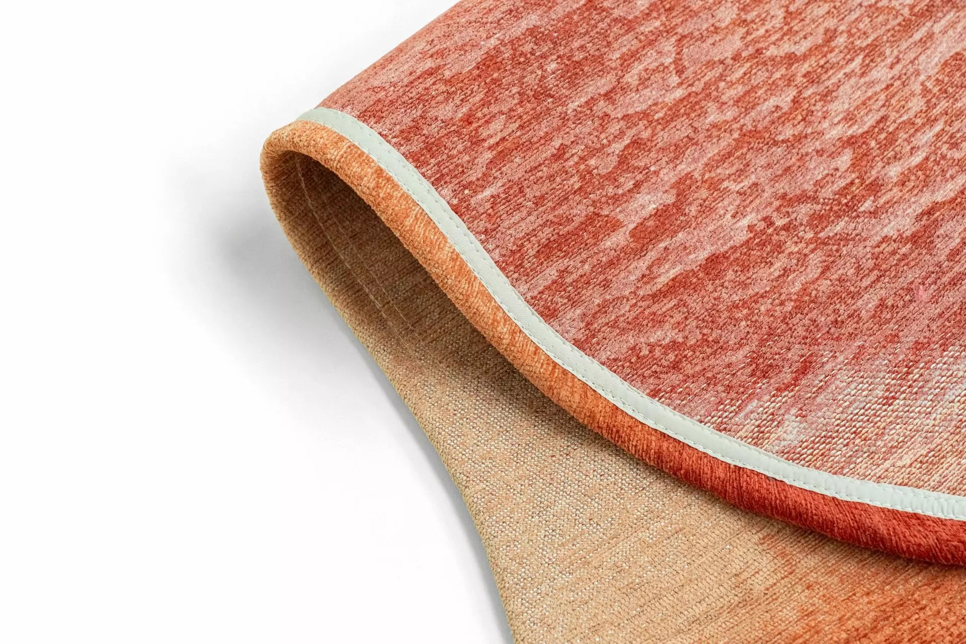 Ovaler Teppich AQUARELLE LEAF rot mit orangefarbenen Akzenten