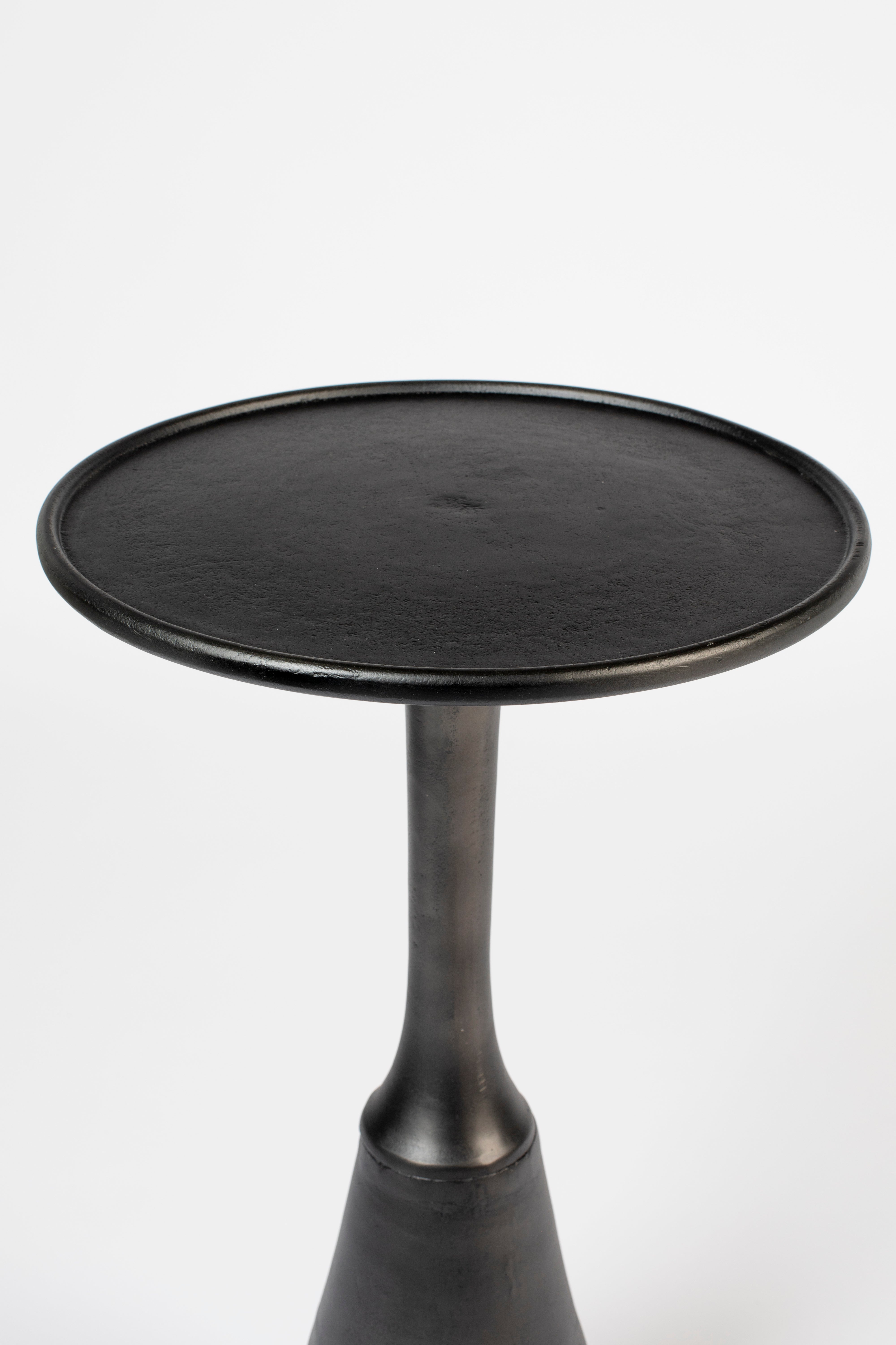 Noah black table