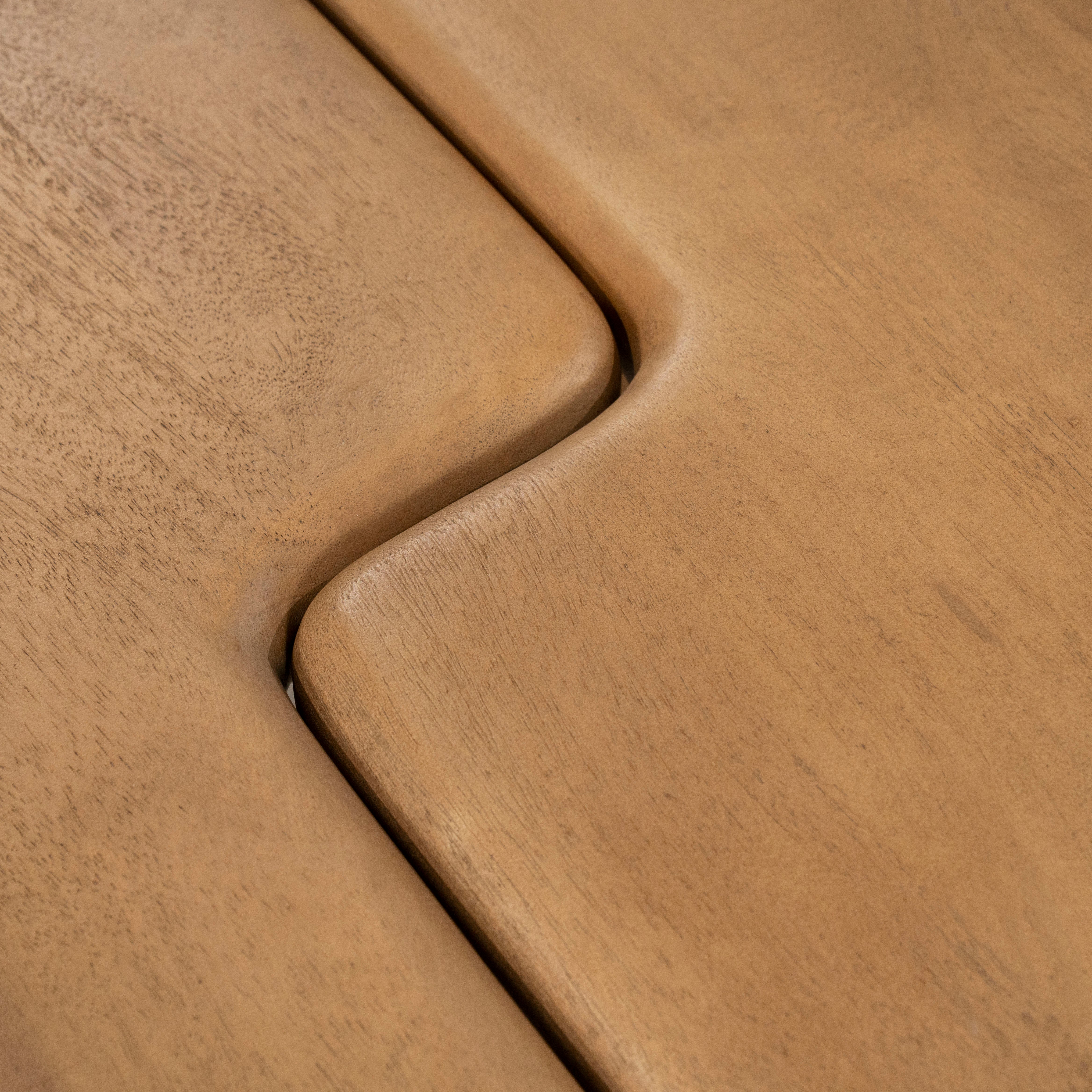 Couchtisch YUO aus Mangoholz