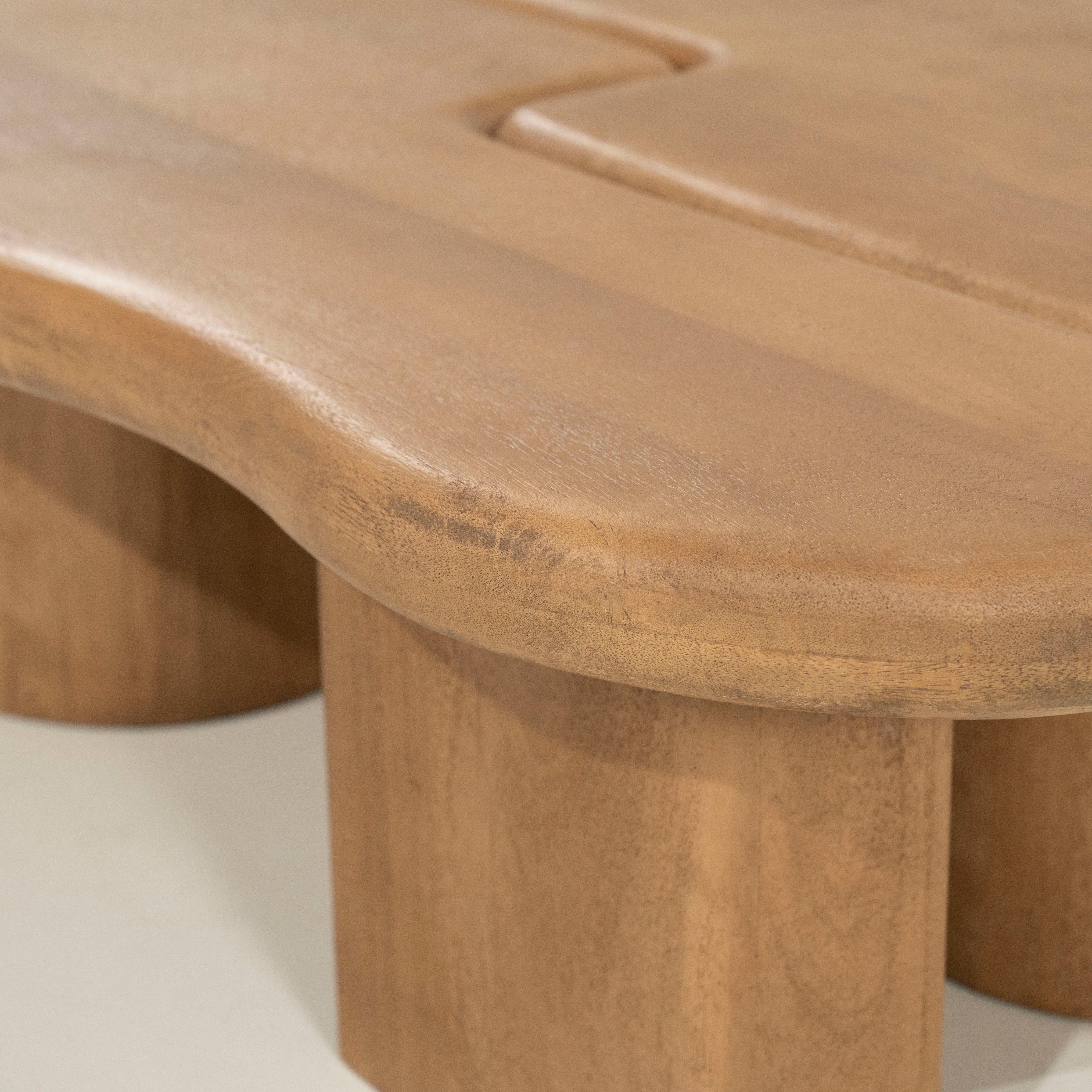 Couchtisch YUO aus Mangoholz