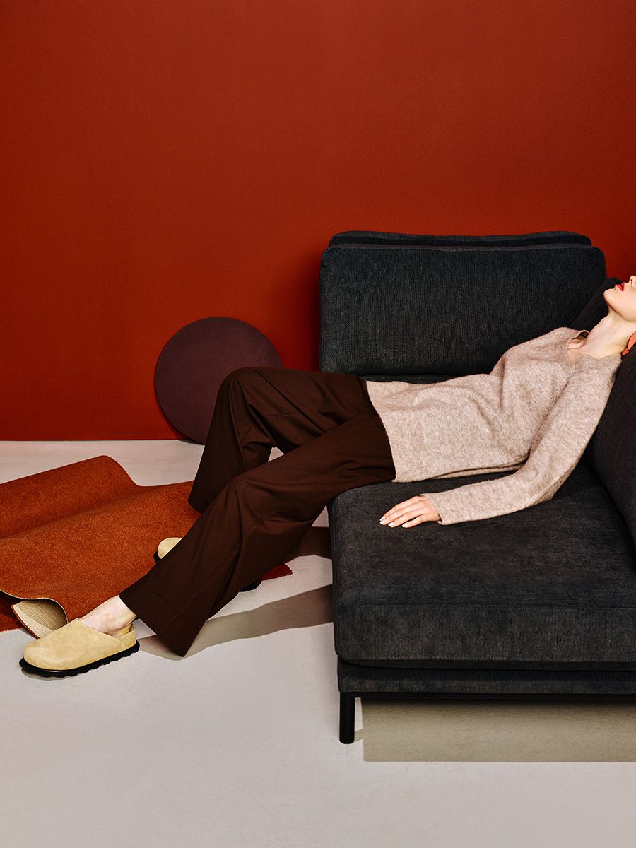 Puff BRIXTON gepolstert mit schwarzem Fuß