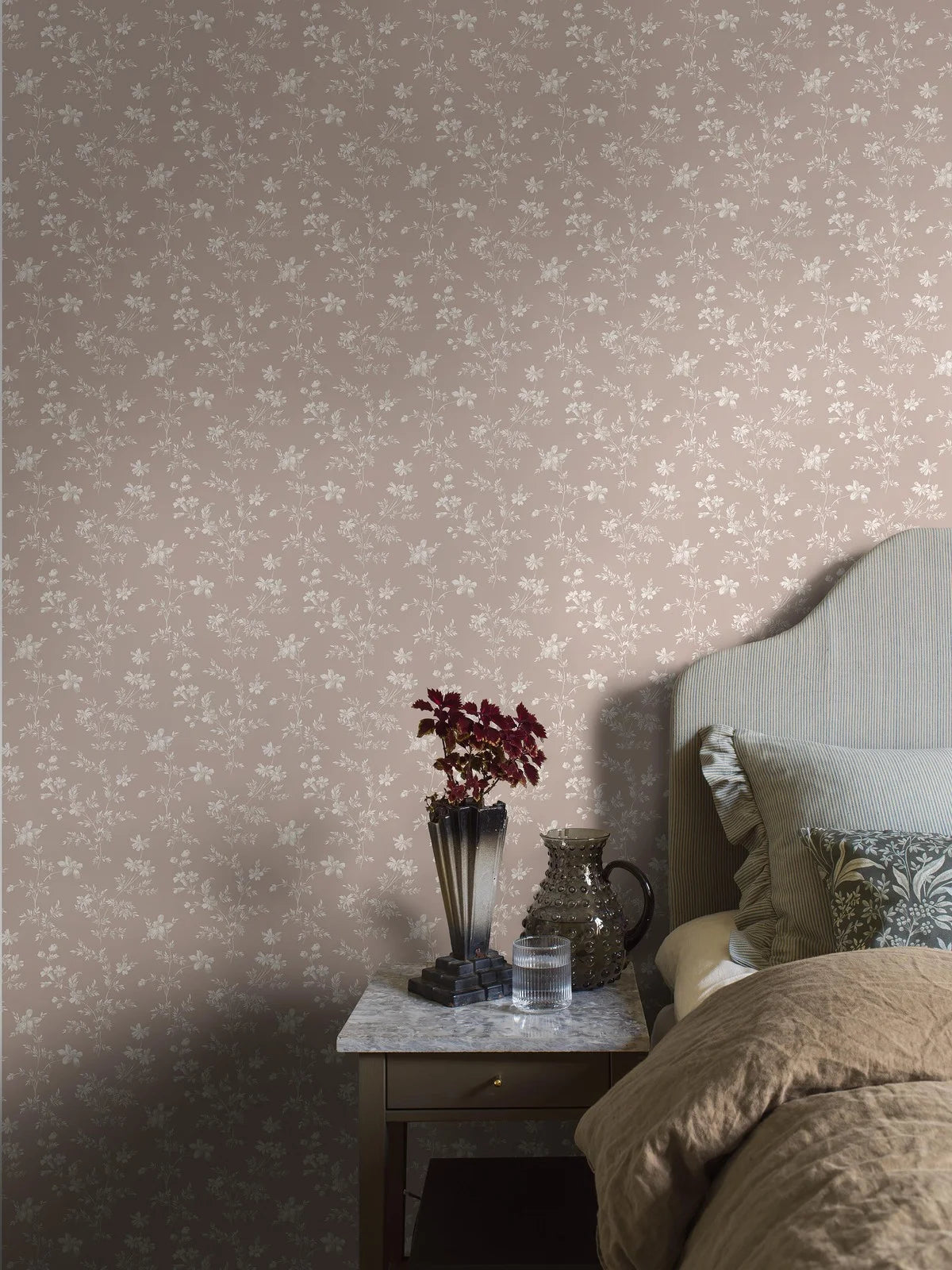 ÄNGSBLOMMA Brown Floral Pattern Wallpaper