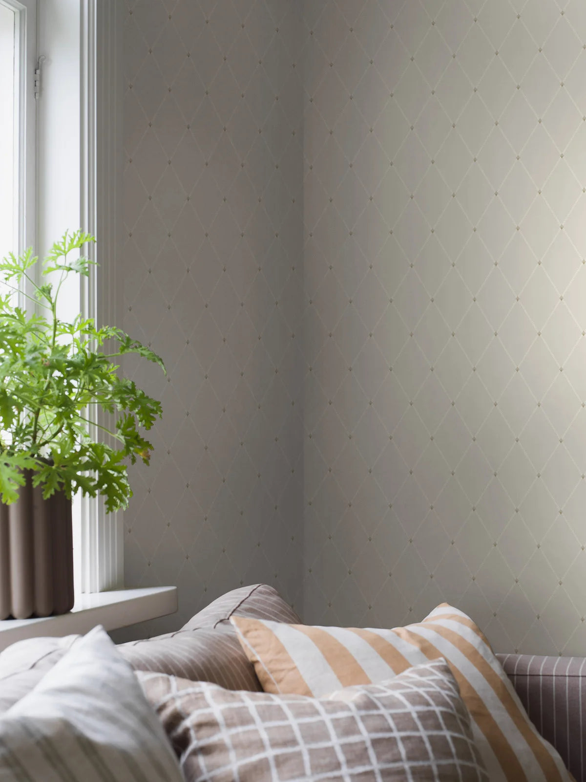 Tapete mit geometrischem Muster FREDRIK hellbeige