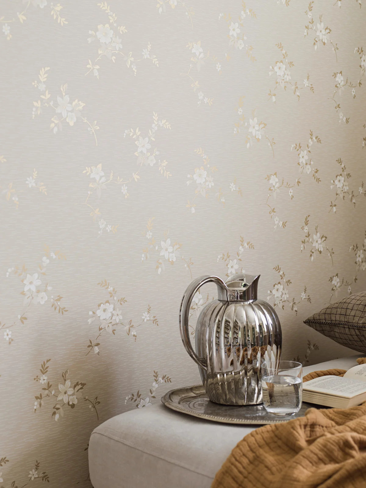 Tapete mit Pflanzenmotiv SAGA beige mit Gold