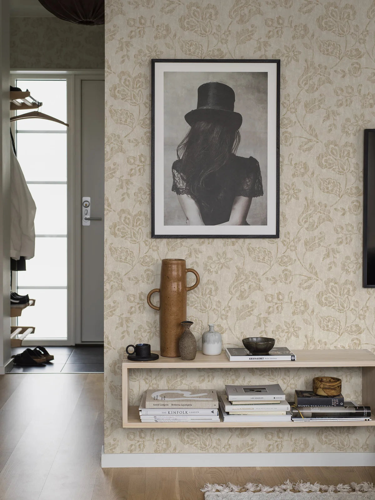 Vlies-Tapete mit pflanzlichem Muster CORNELIA beige