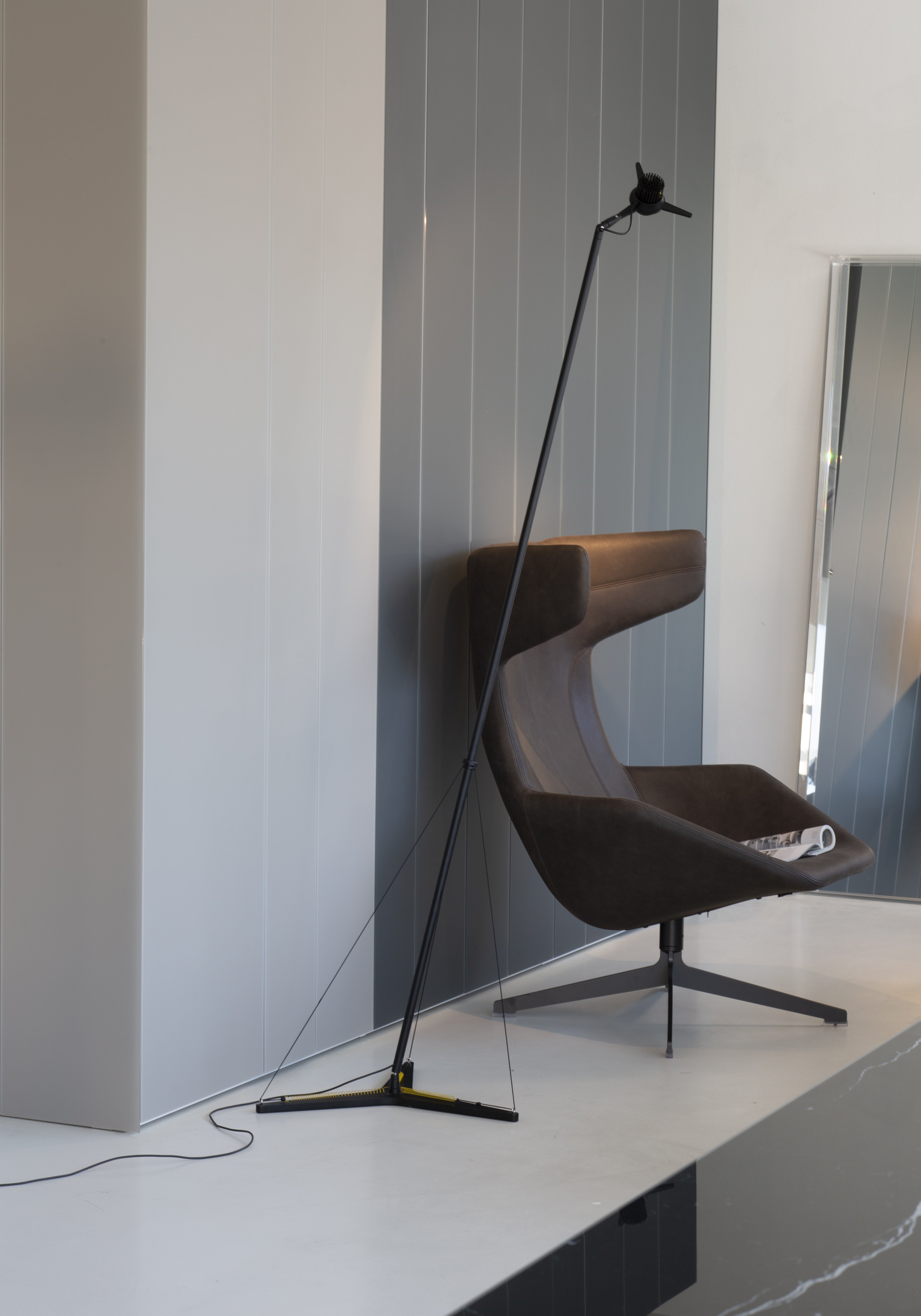 Lampa podłogowa Y3 czarny