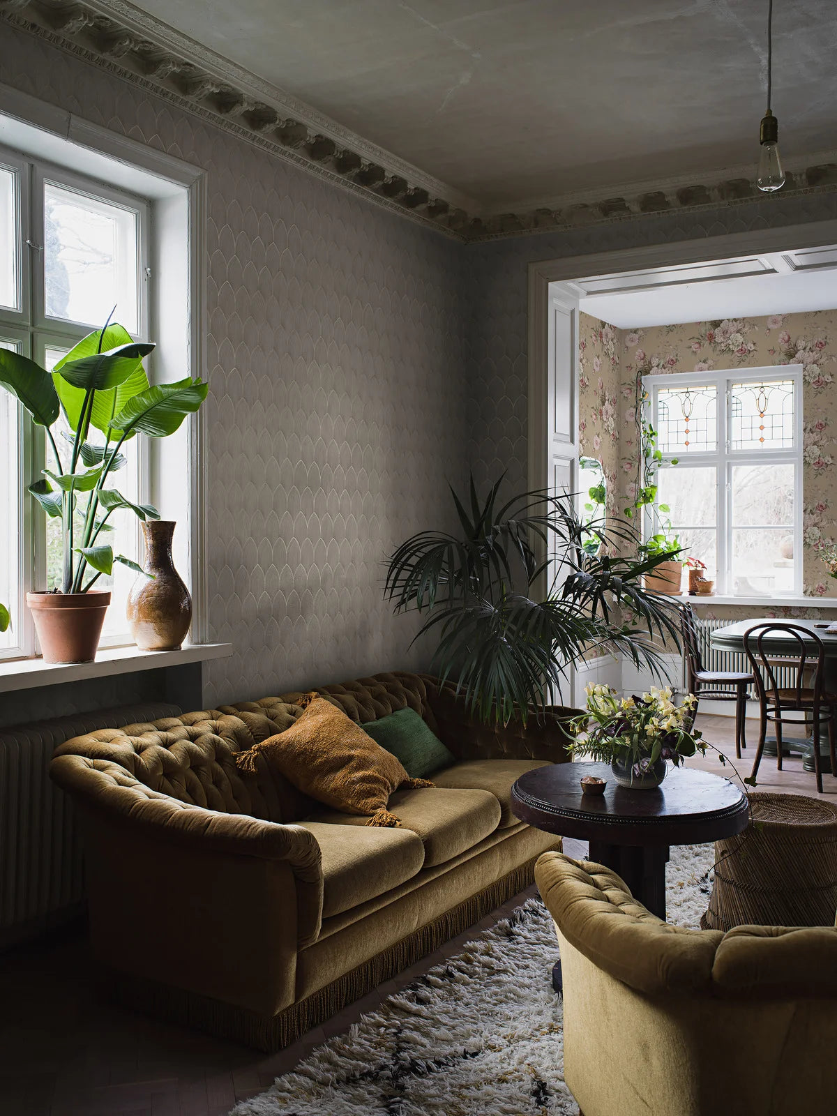 Tapete mit geometrischem Muster von Bögen GOLDEN ARCHES braun