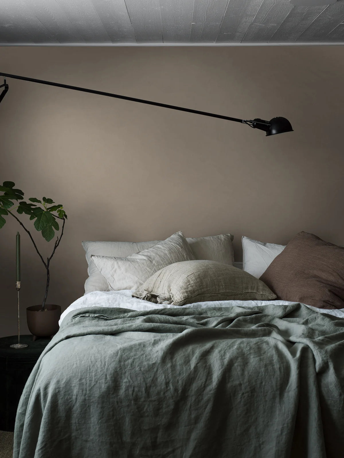 Strukturierte Tapete, die Leinen imitiert - GOLDEN LINEN goldbeige