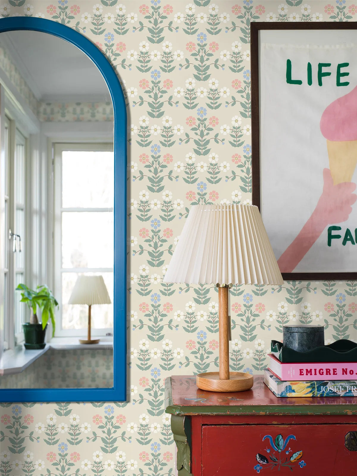 Tapete mit floralem Muster SIPPOR beige mit Blau