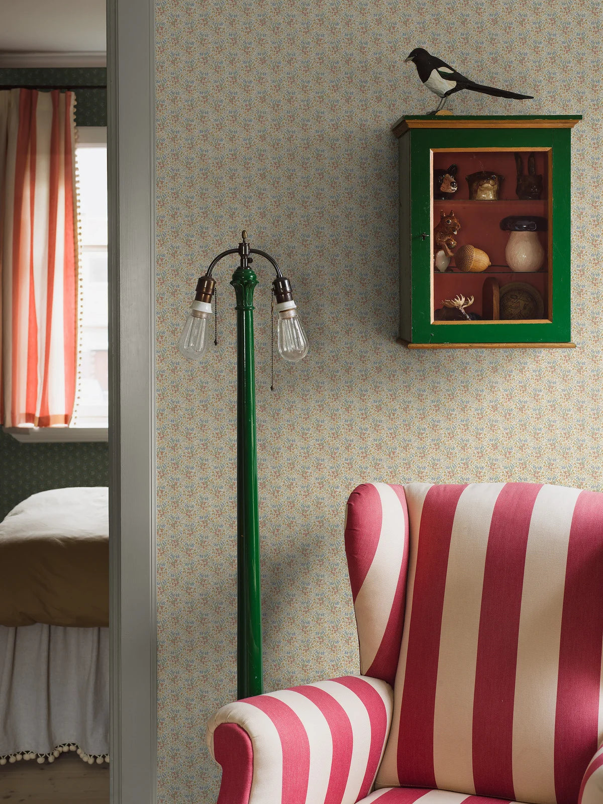 Tapete mit floralem Blumenmotiv BELLA beige