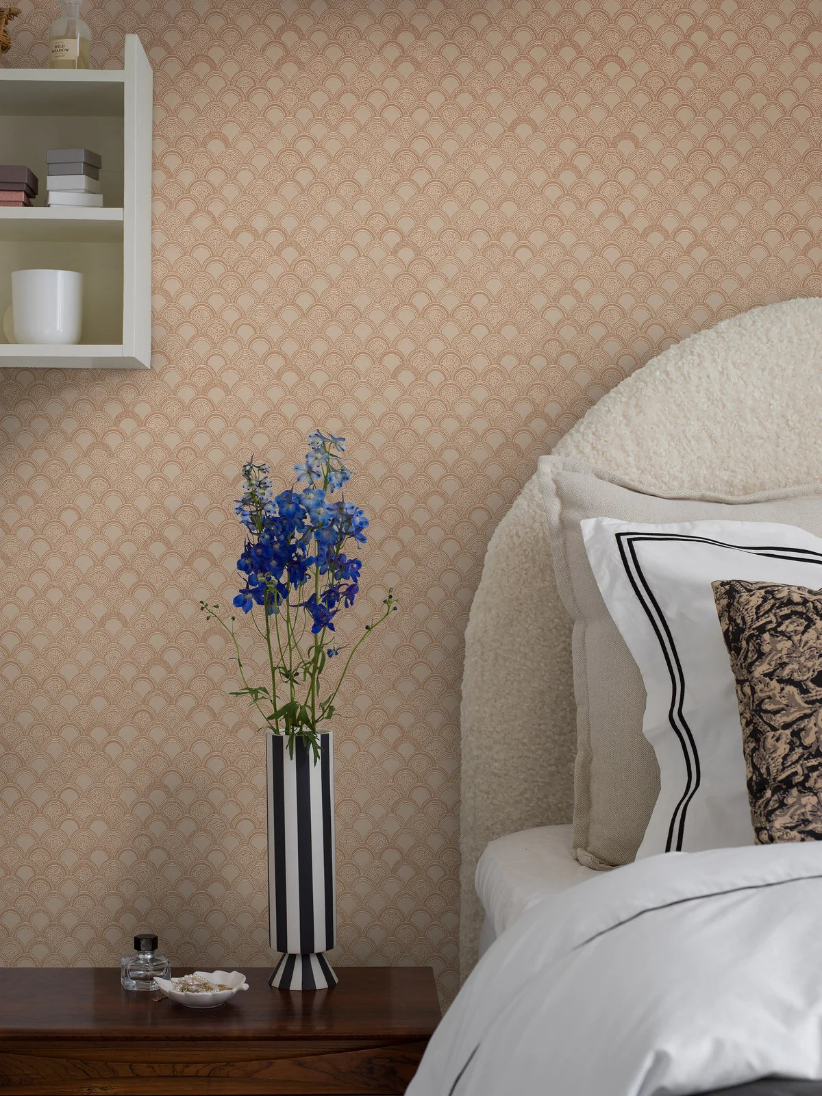 Tapete mit geometrischem Bogenmuster BIRGIT gold