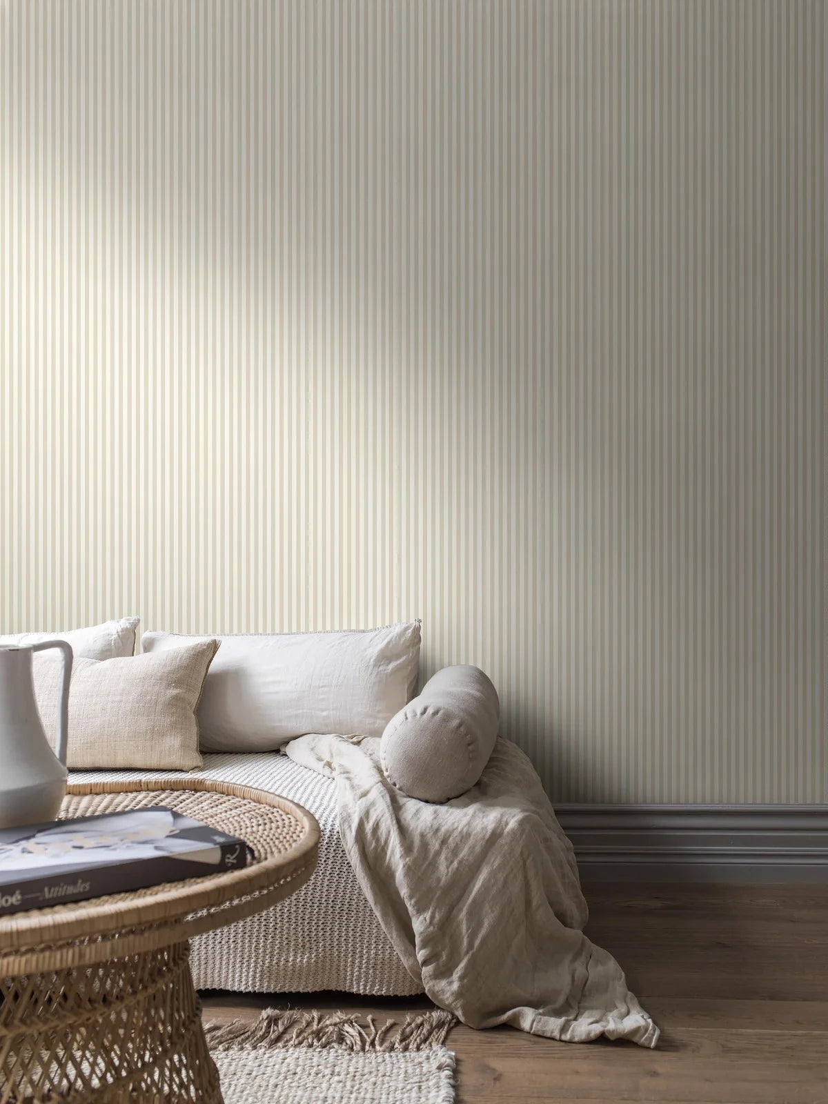 Tapete mit Streifen MÖLLE STRIPE beige mit Weiß