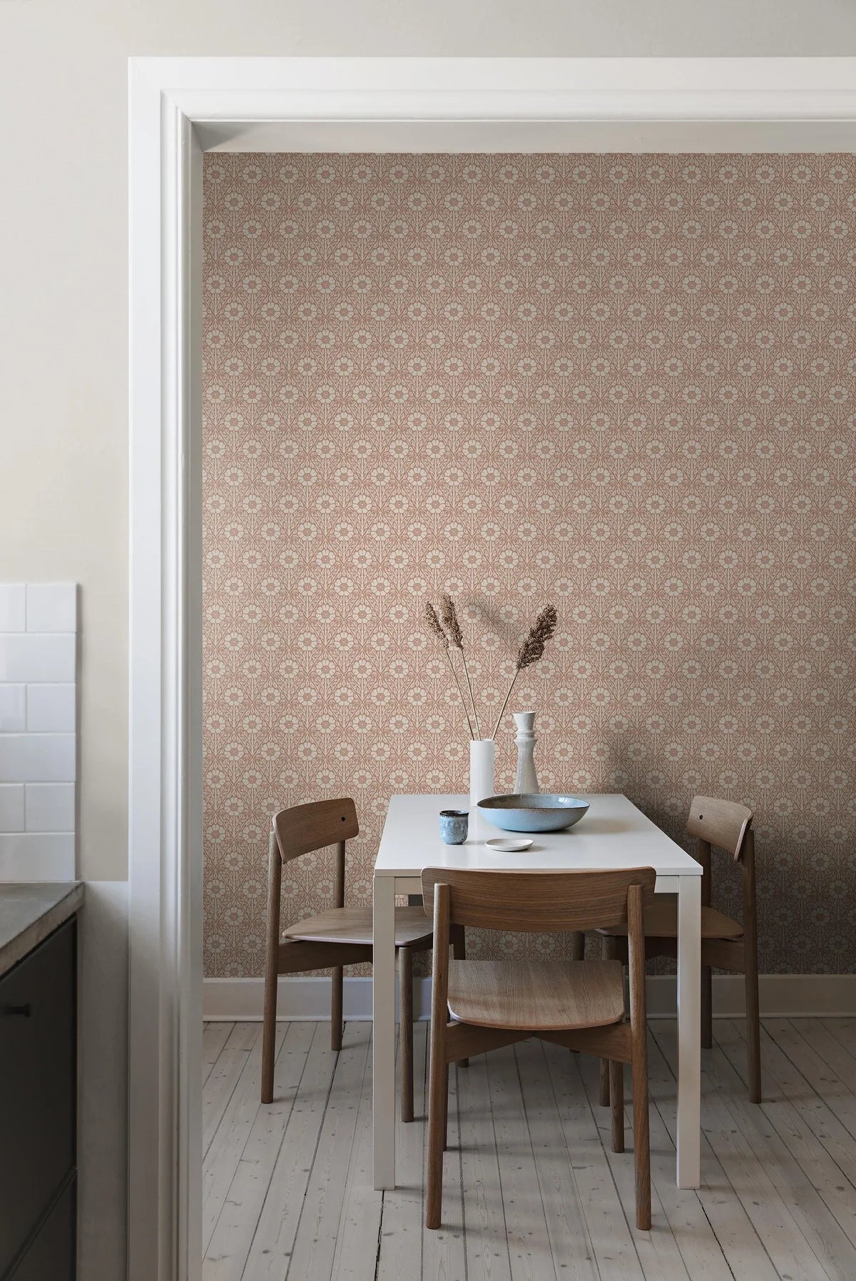 Floral-patterned wallpaper NYPONROS terracotta with white