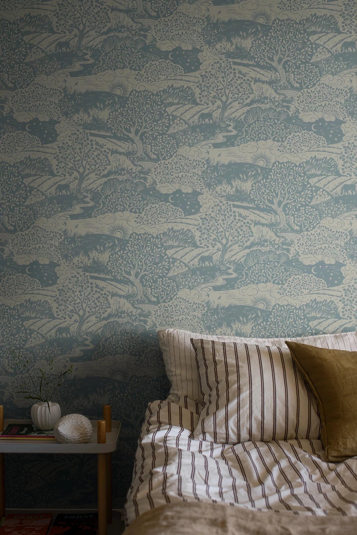 Kinder-Tapete mit Landschaft SOLANGEN blau-beige