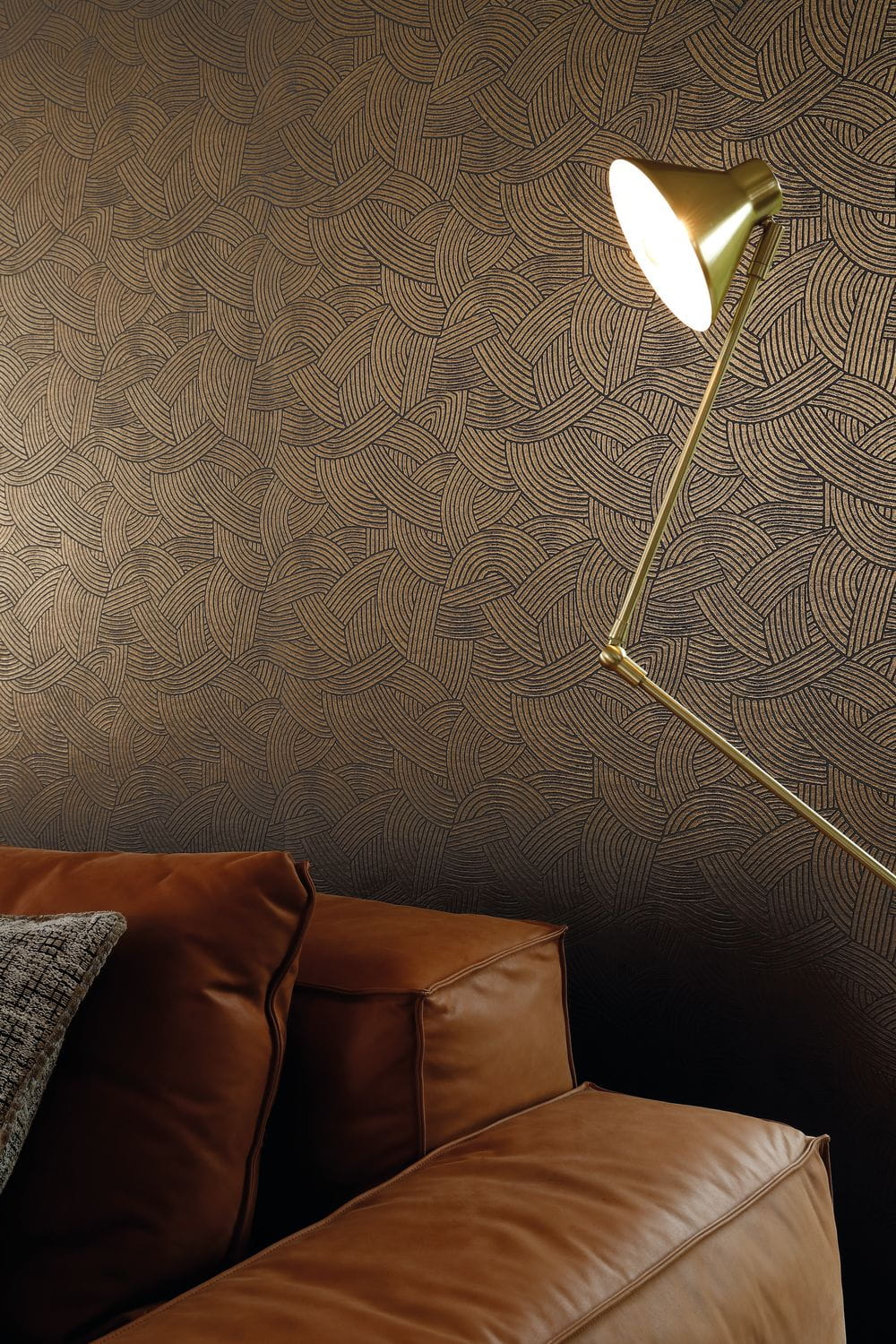 Metallic 3D Structural Wallpaper with Geometric Pattern ASSOUAN - CARBONE Black with Gold