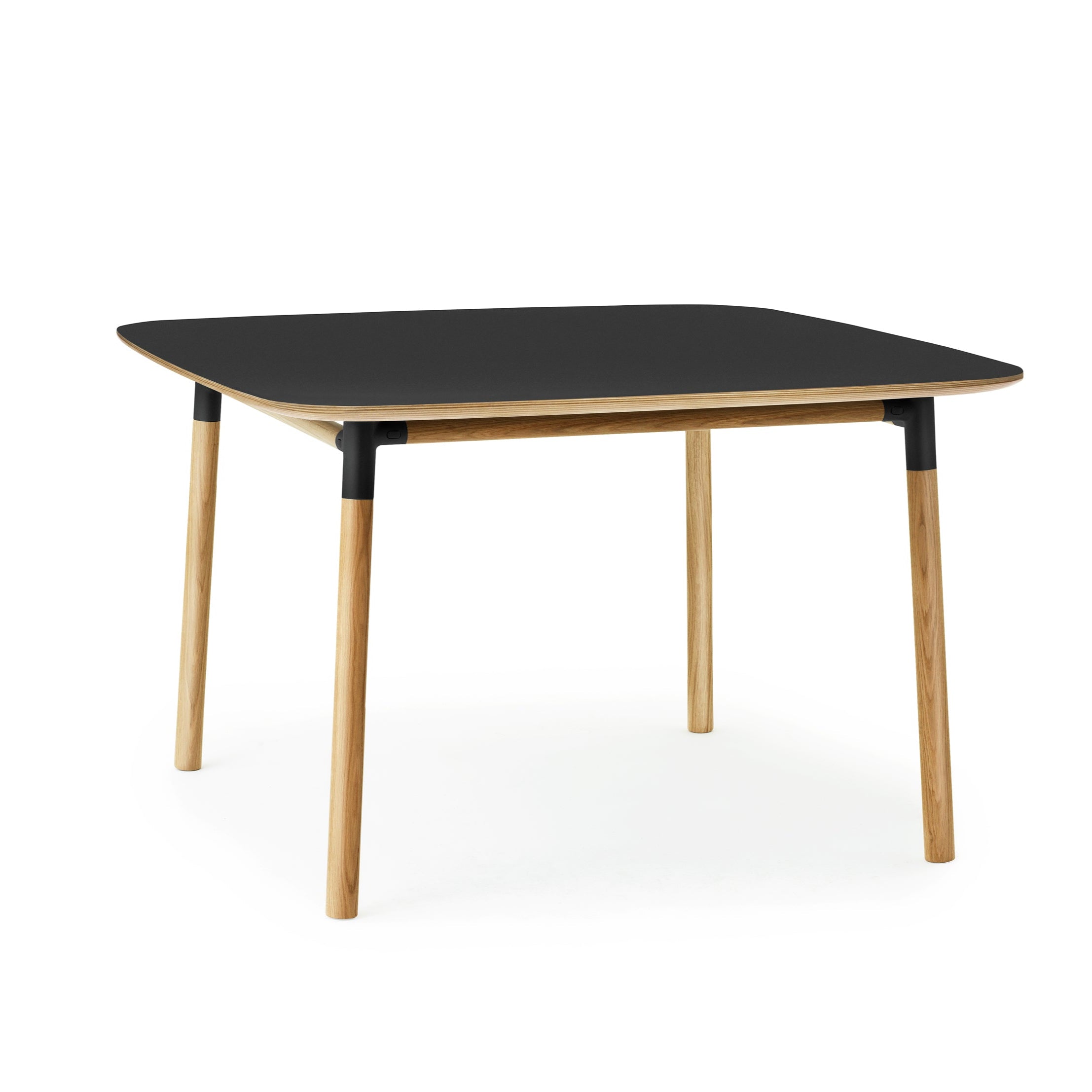 Form table black top with an oak base