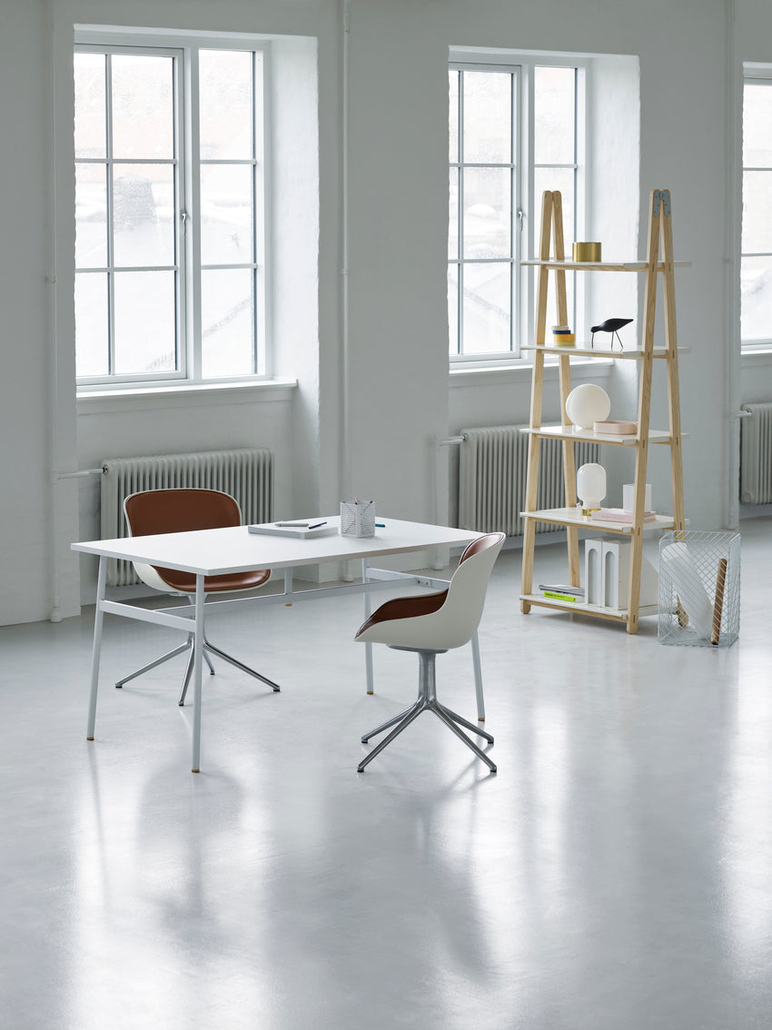 Hyg 4L Olive Polster Office Chair mit einer Aluminiumbasis