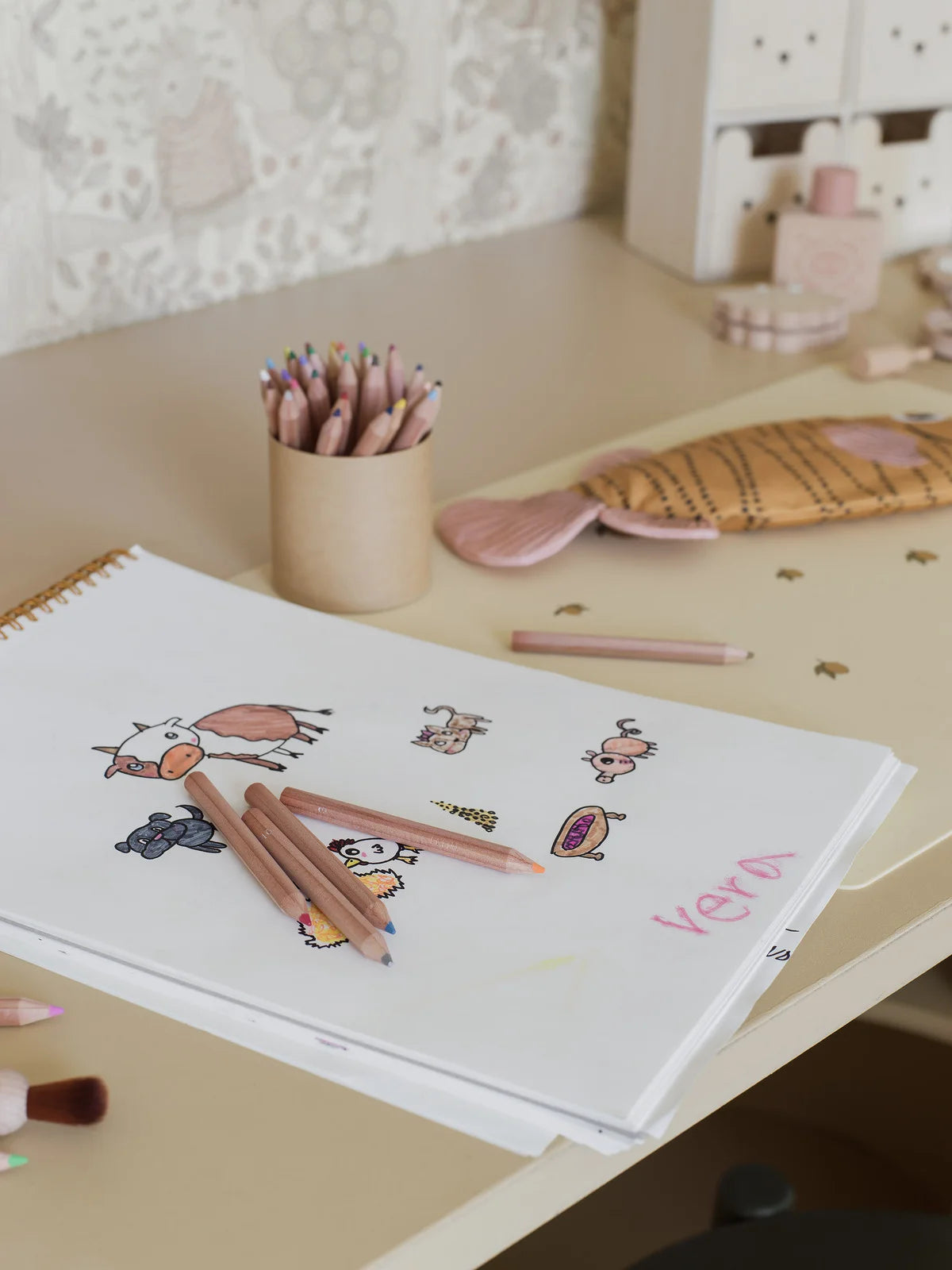 Children's wallpaper with a fairytale forest theme CHARLIE cream with green