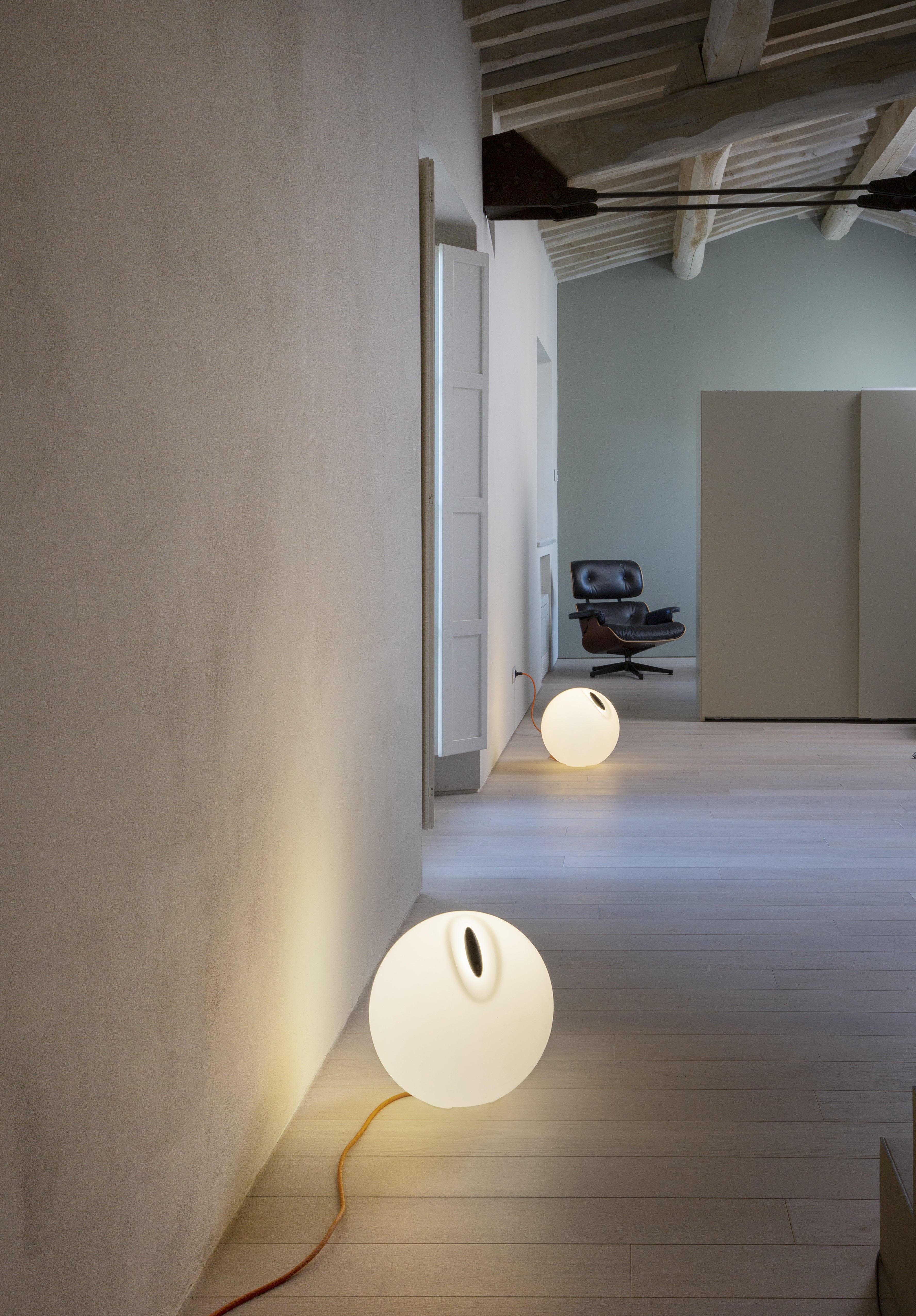 Stehlampe für den Außenbereich BOWL in Weiß