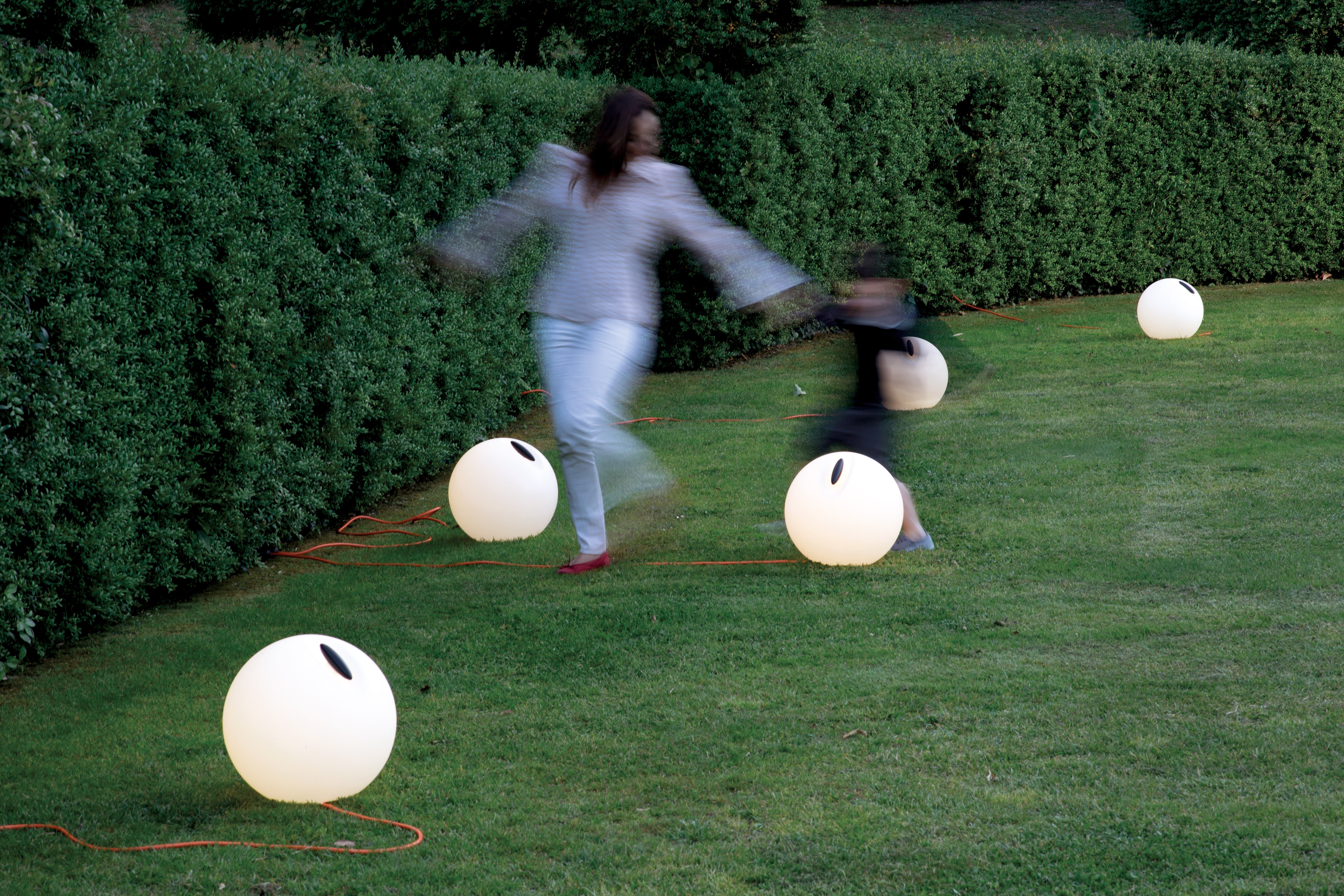 Stehlampe für den Außenbereich BOWL in Weiß
