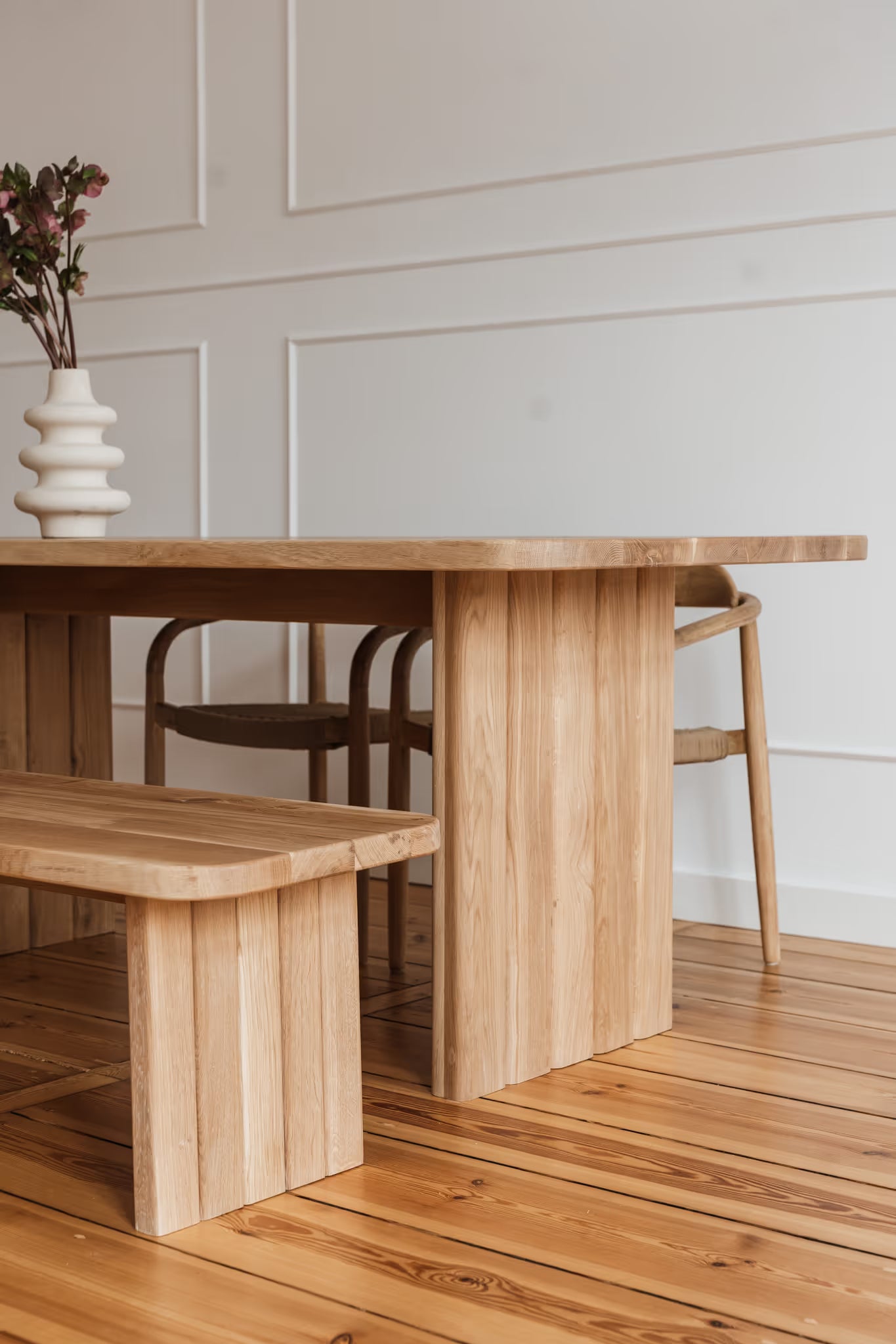 LEON Bench in Oak Wood