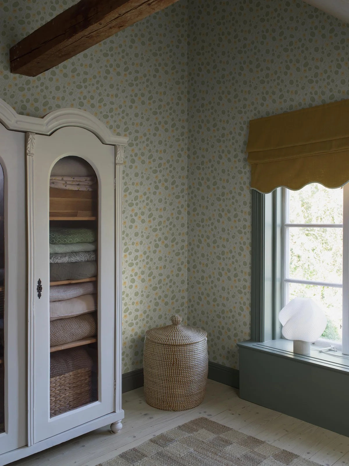 Floral Pattern Wallpaper KRASSE White with Green and Yellow