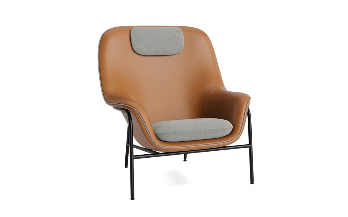 Drape High W. Headrest Drape armchair with a black metal base