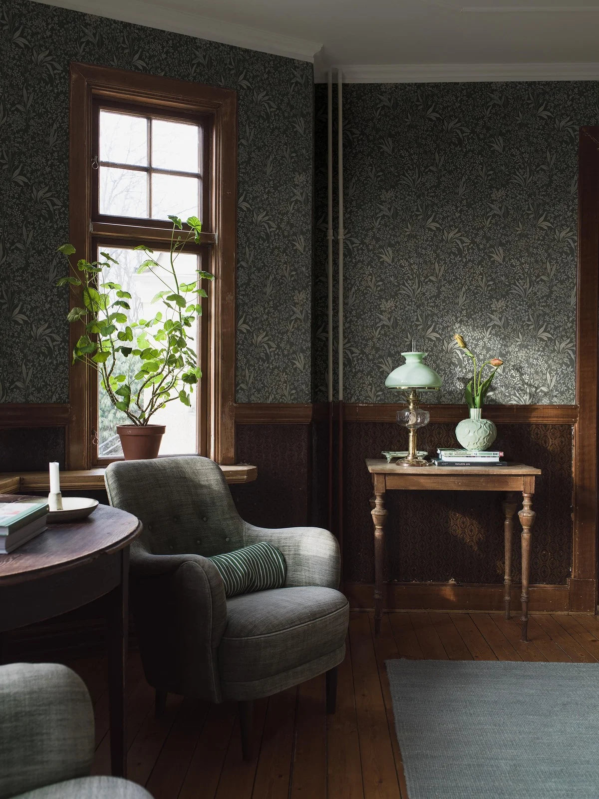 Vlies-Tapete mit pflanzlichem Muster NOCTURNE grün