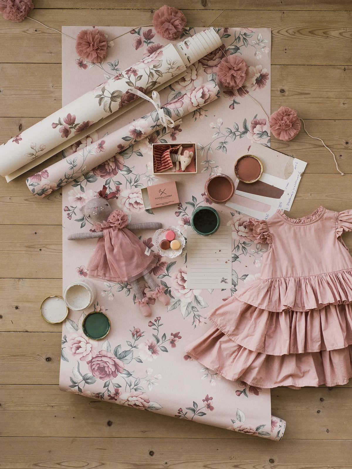 Tapete mit floralem Motiv Blumen NOMI rosa
