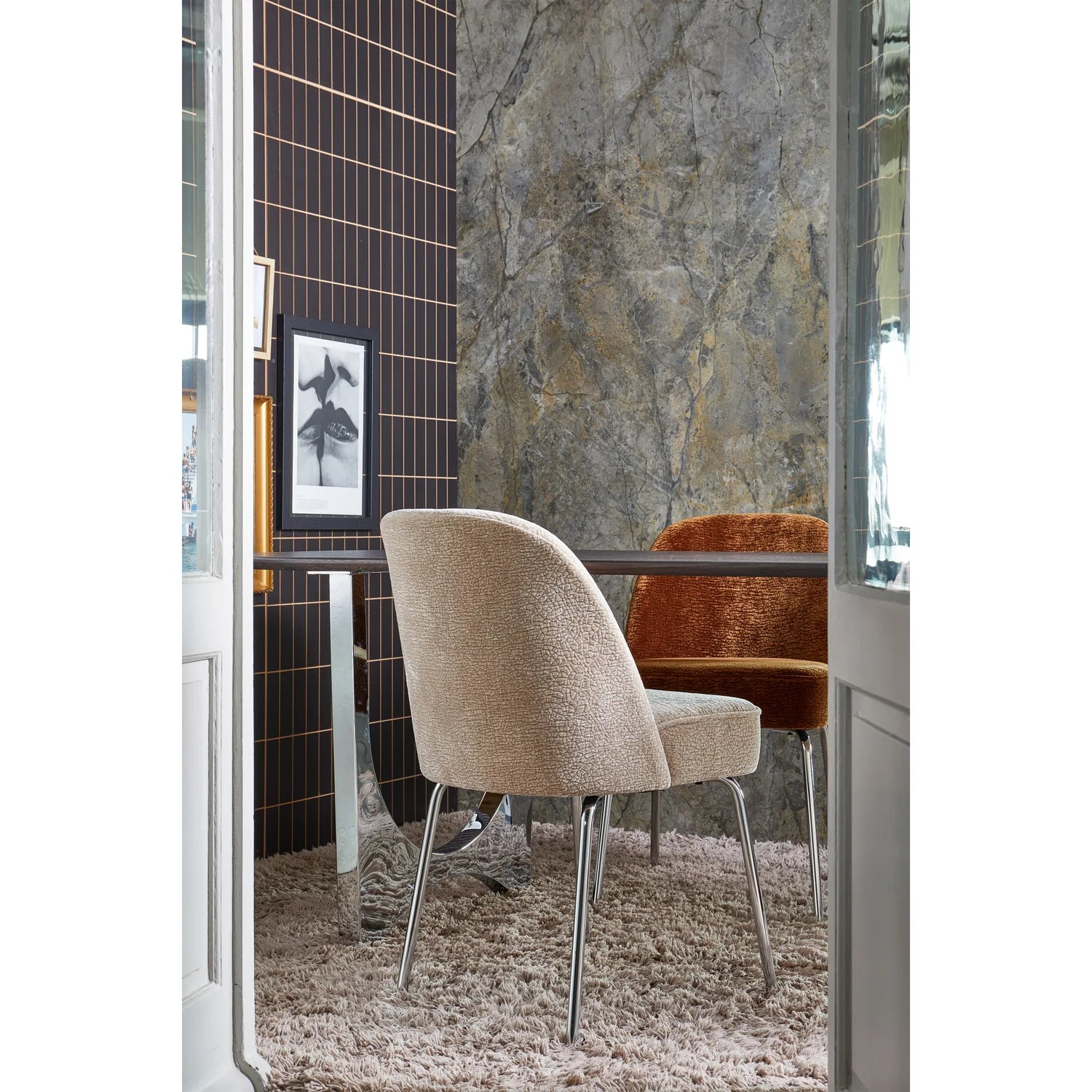 Vogue 3d Sandy Chair Szenil mit einer Chrombasis