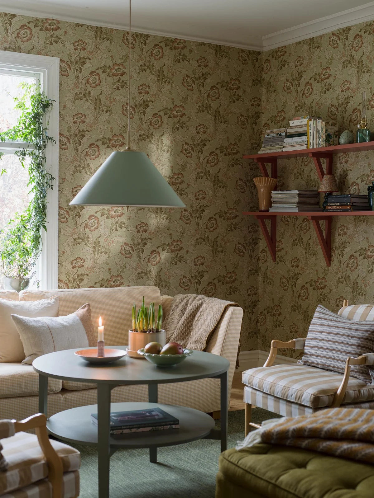 Vlies-Tapete mit pflanzlichem Muster GÖTEBORG beige mit grünem Akzent