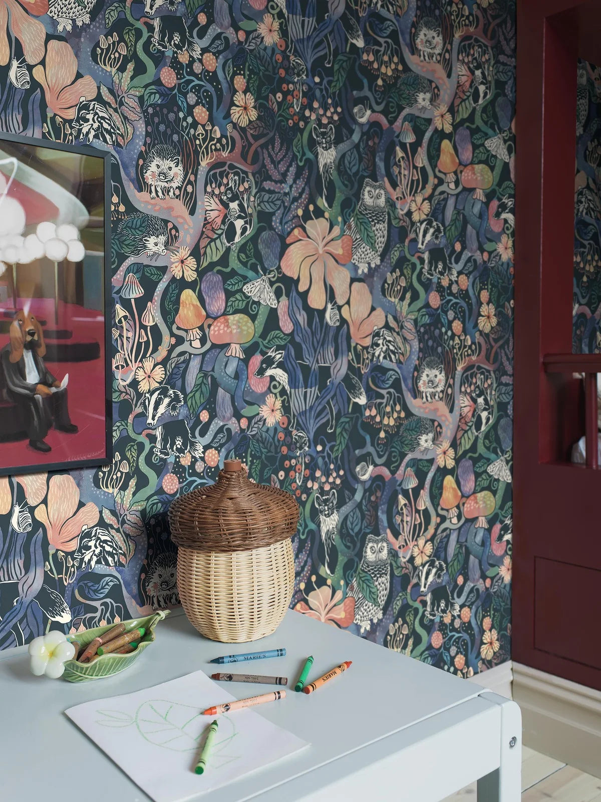 Tapete für Kinder mit dem Motiv des märchenhaften Waldes MAGIC WOODS blau mit rosa