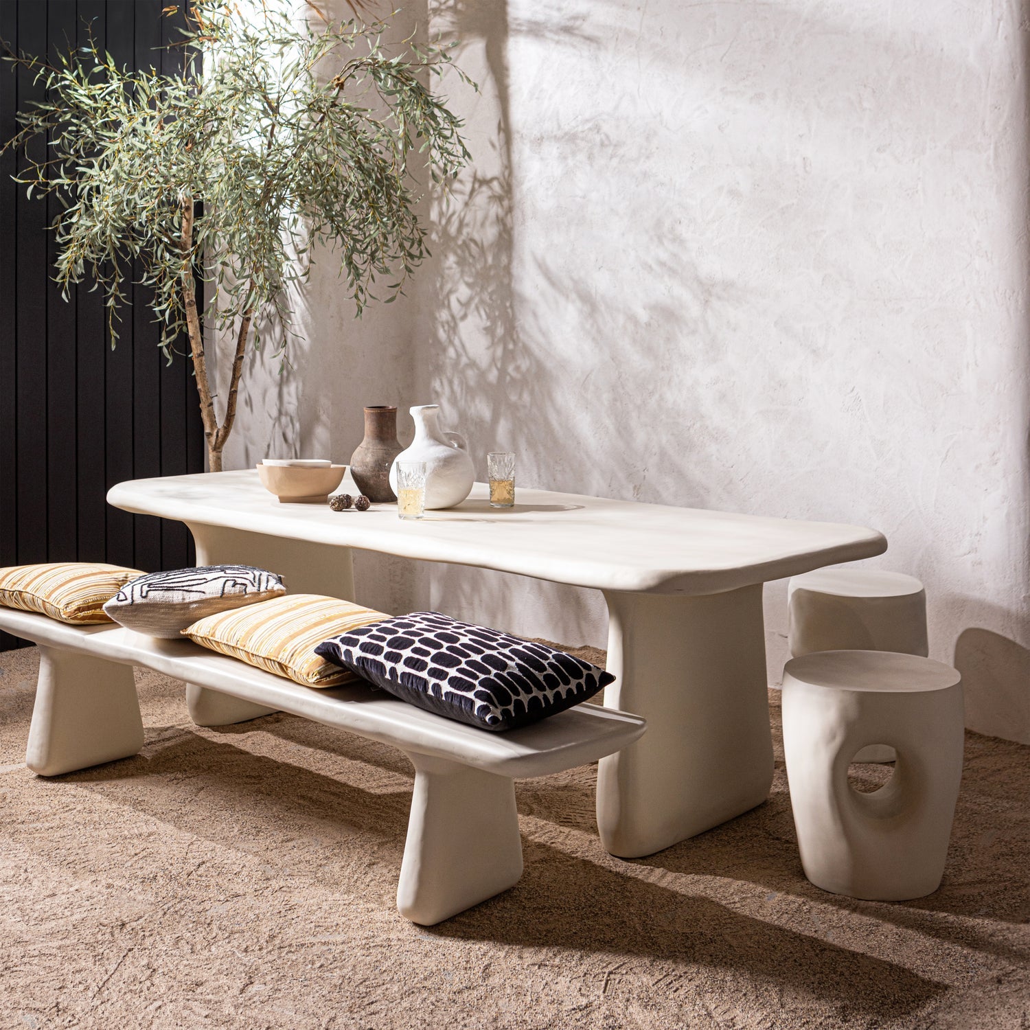 Creme Loggia Bank