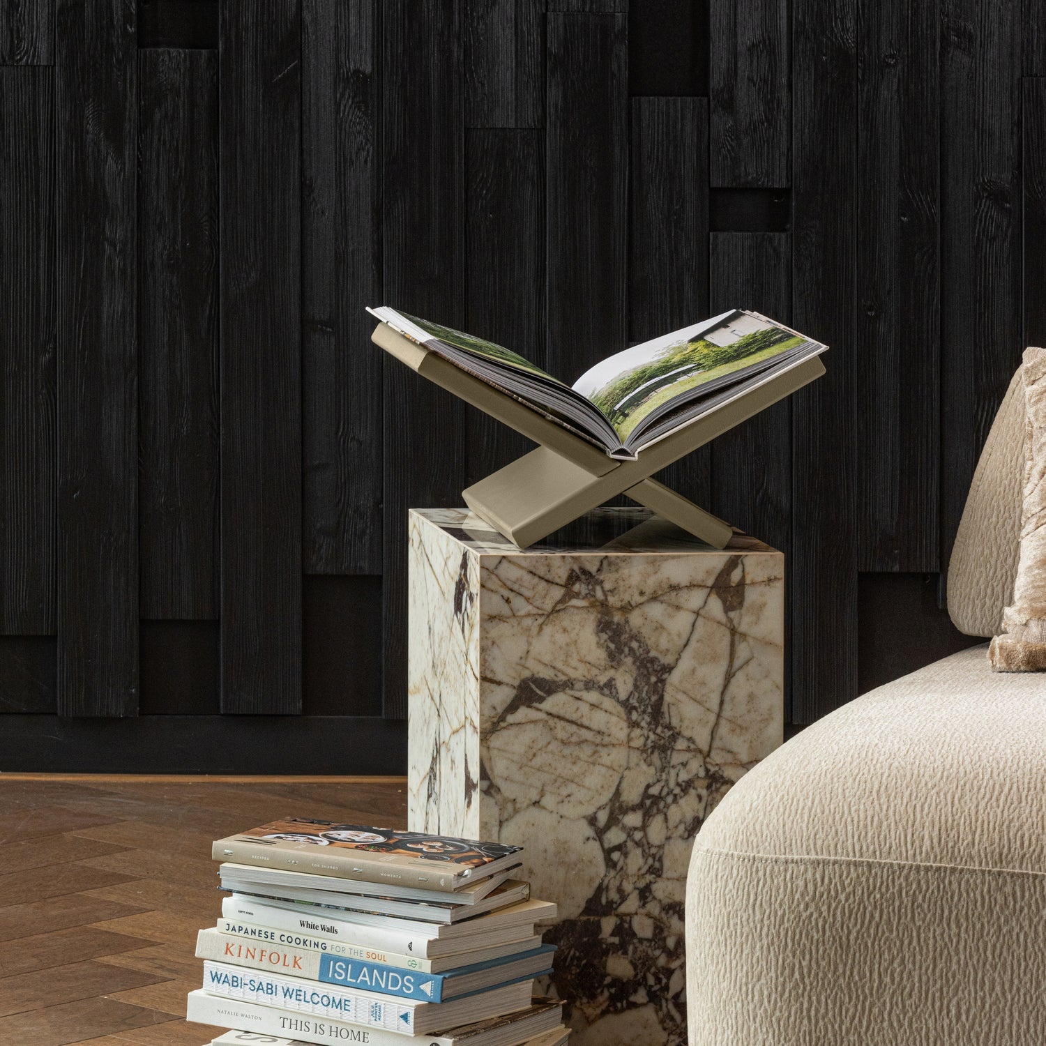 Book stand