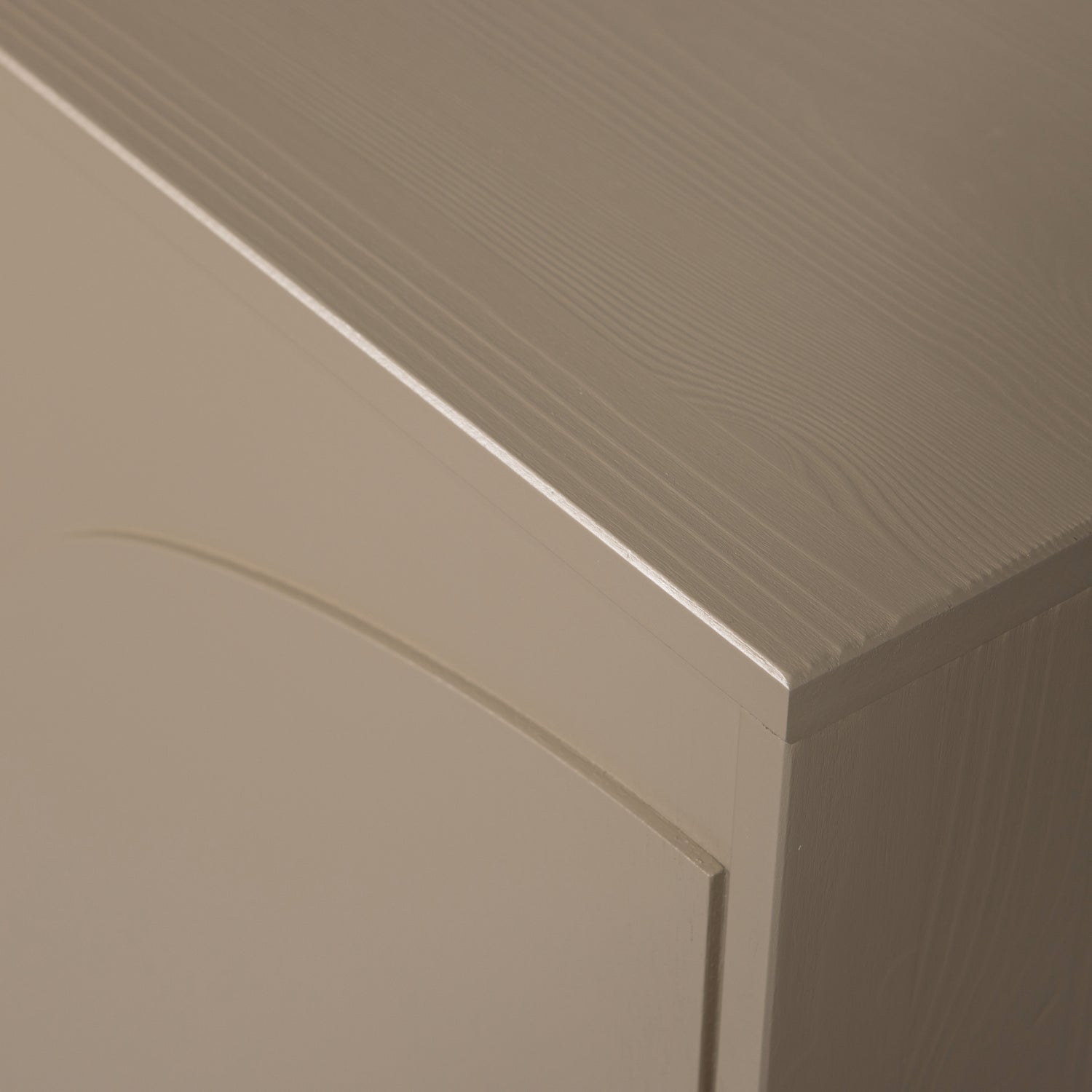Cadiz Storing Cabinet Pine Mud [FSC]