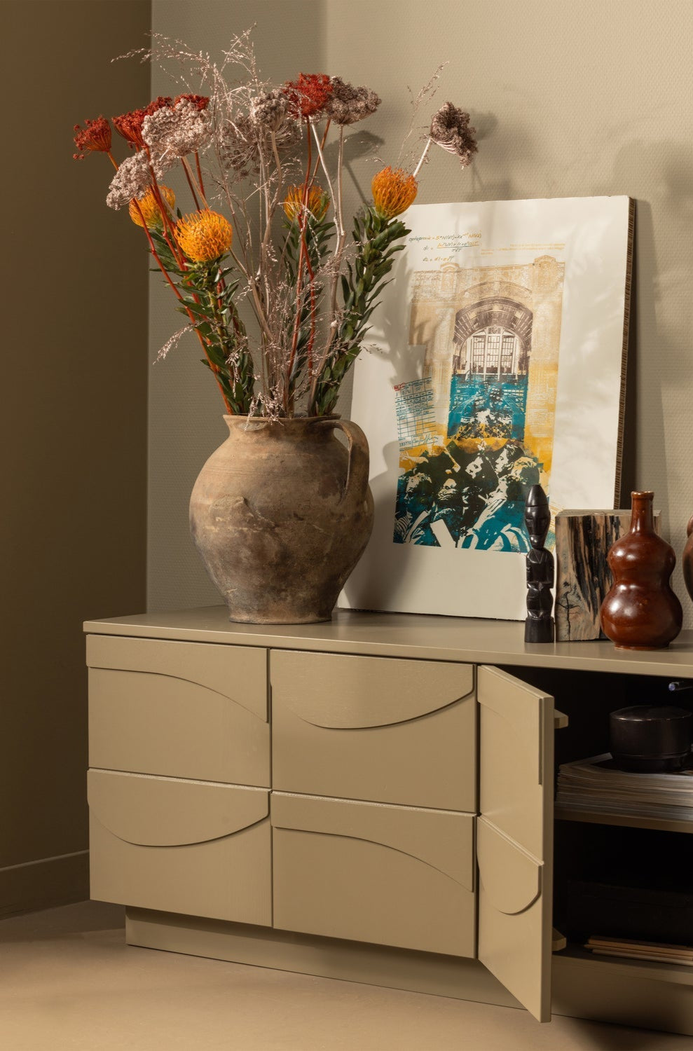 Teo TV Unit Pine Mud [FSC]
