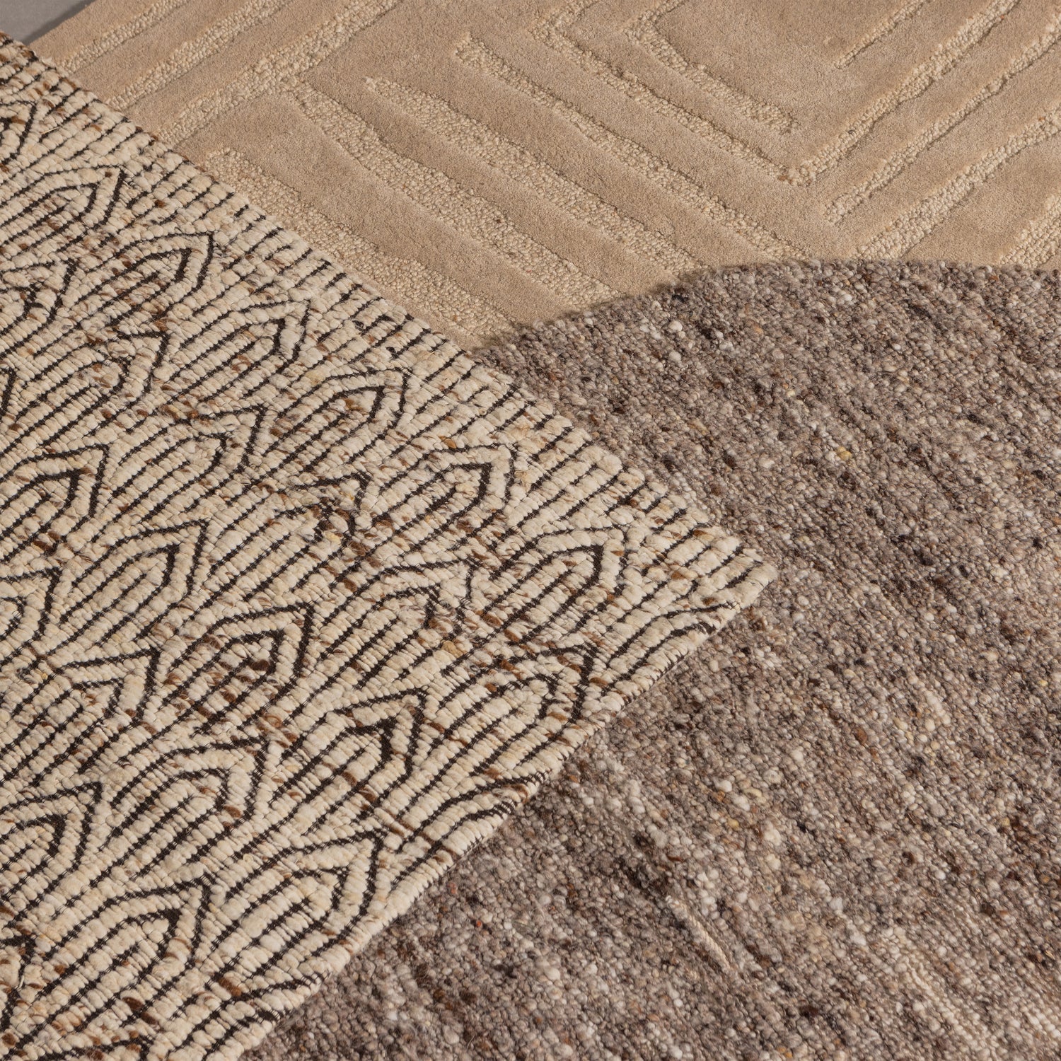 JOSLIN beige rug with brown