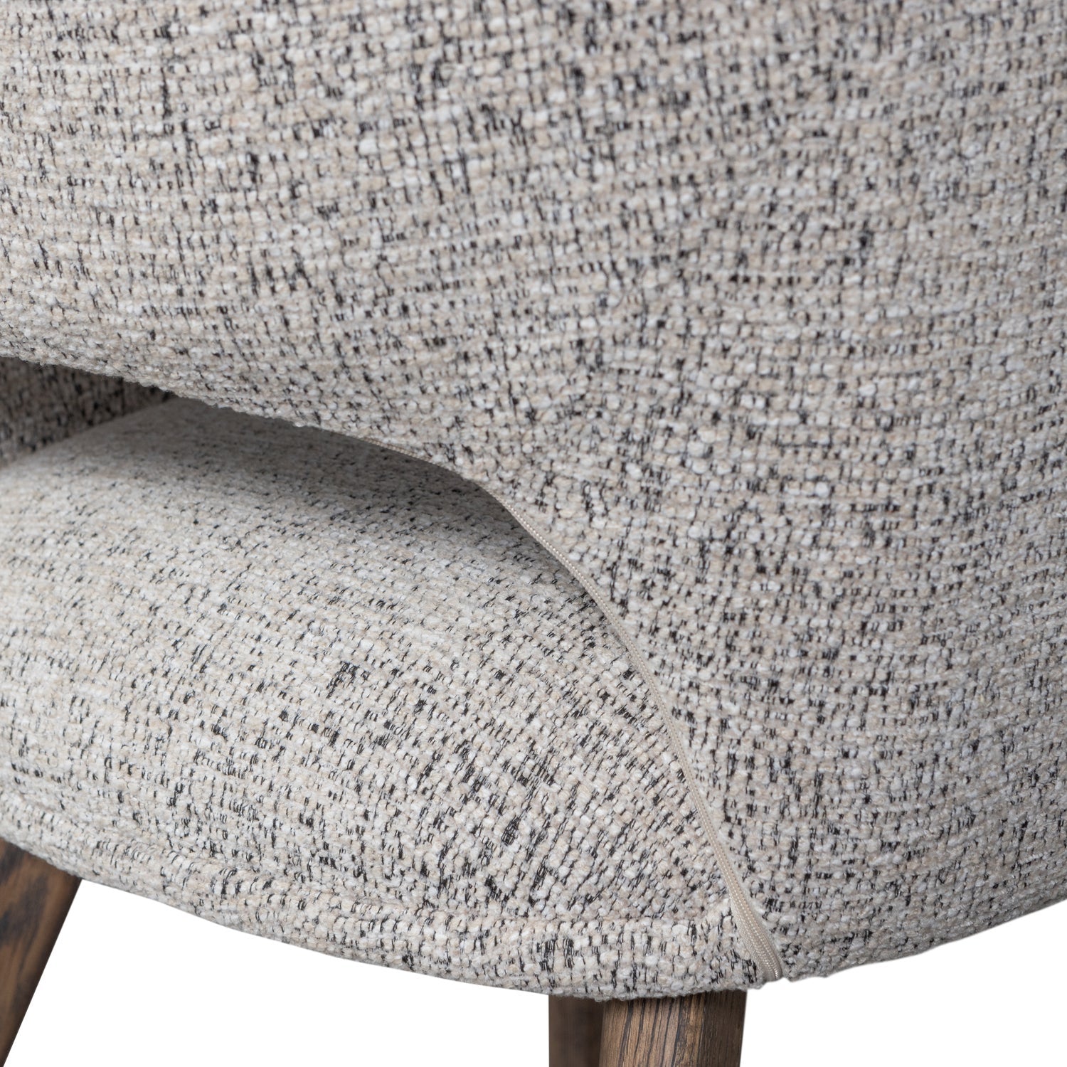Stuhl MURAT in grau-beige mit dunkelbraunem Eichenfuß