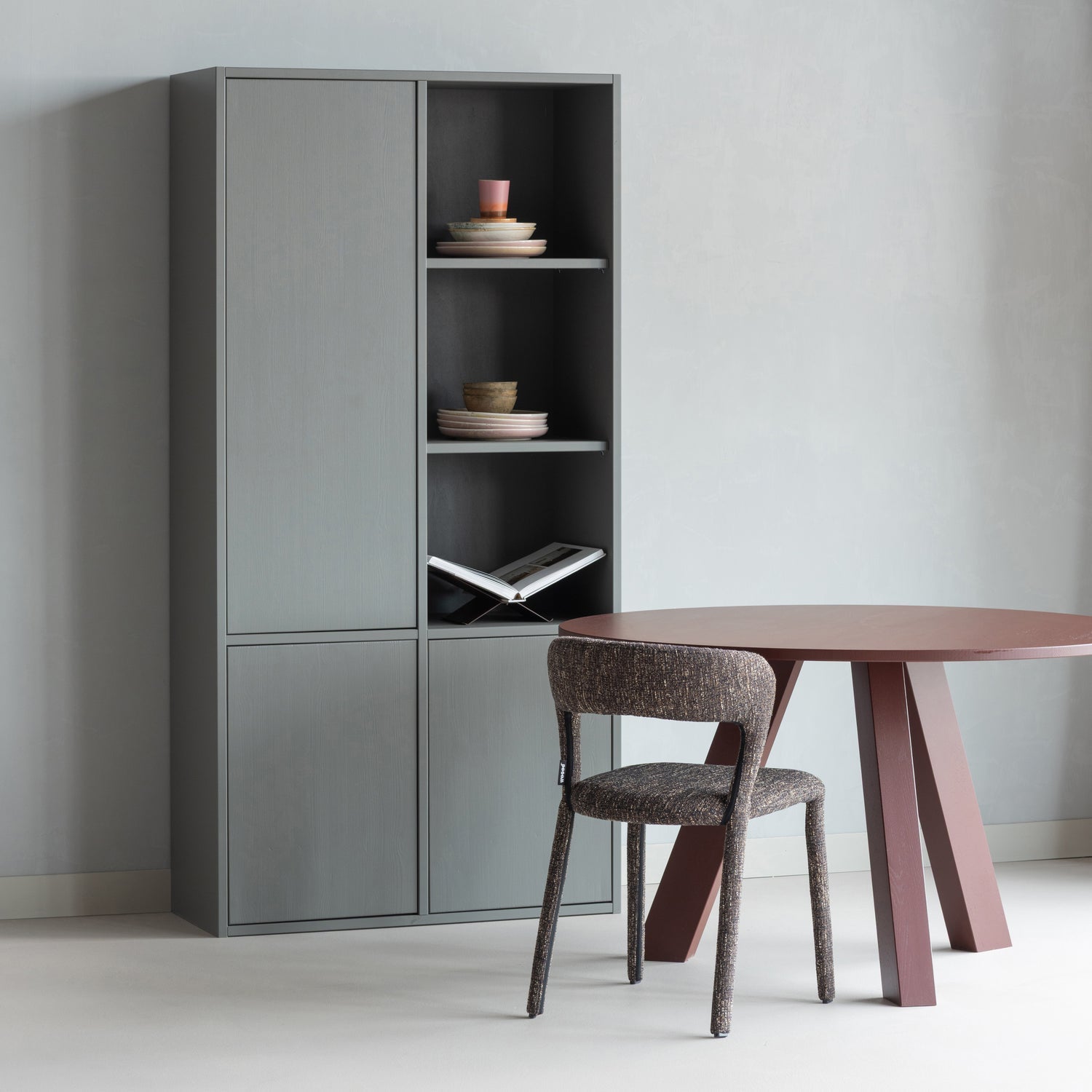 MEREL Shelf with Cabinets in Warm Gray