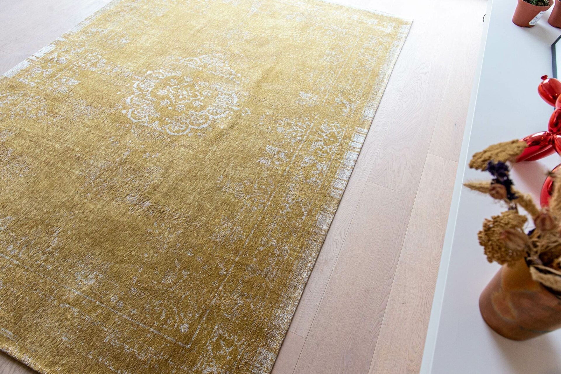 Medallion Spring Moss yellow rug