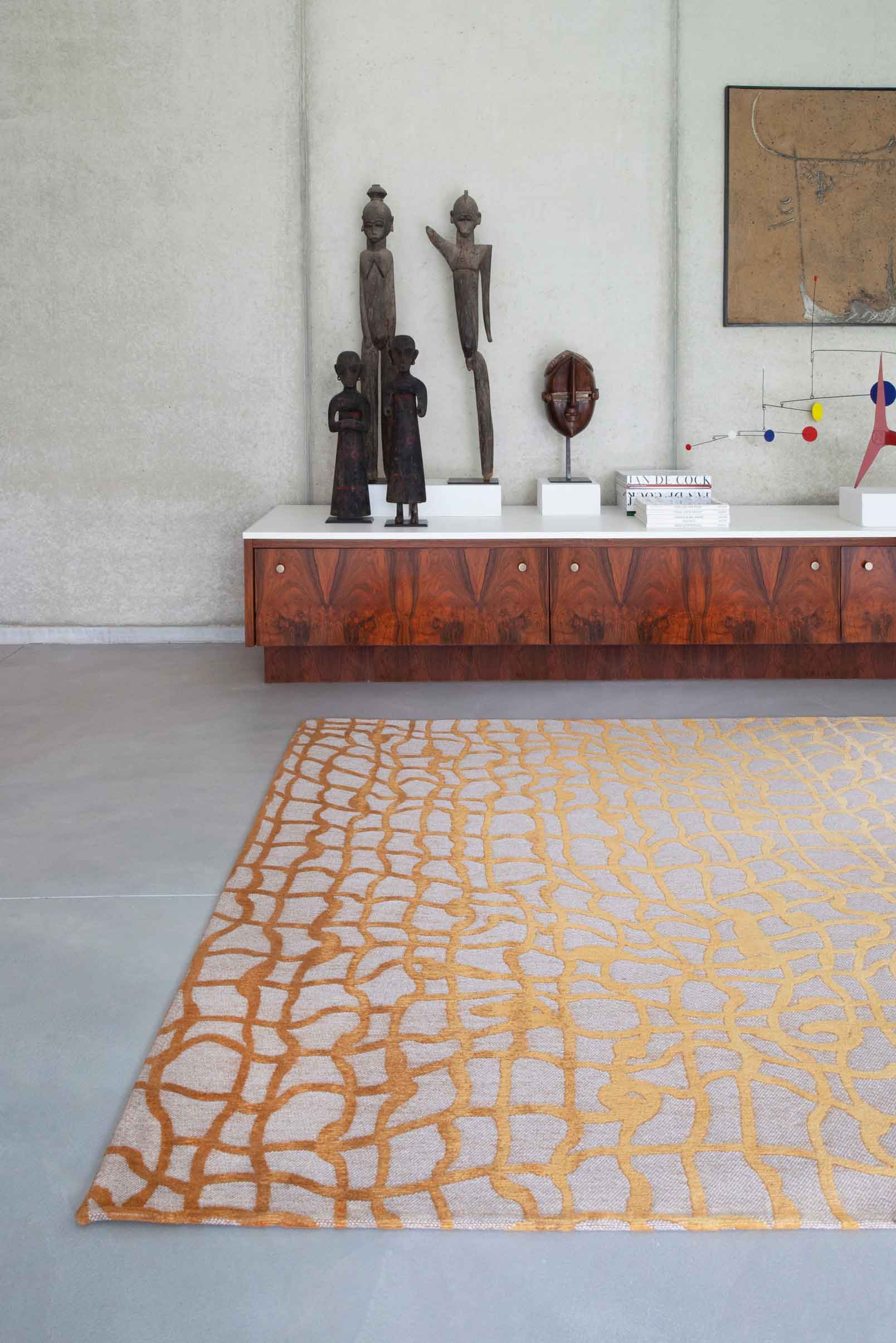 Dedalo Yellow Scarab rug orange