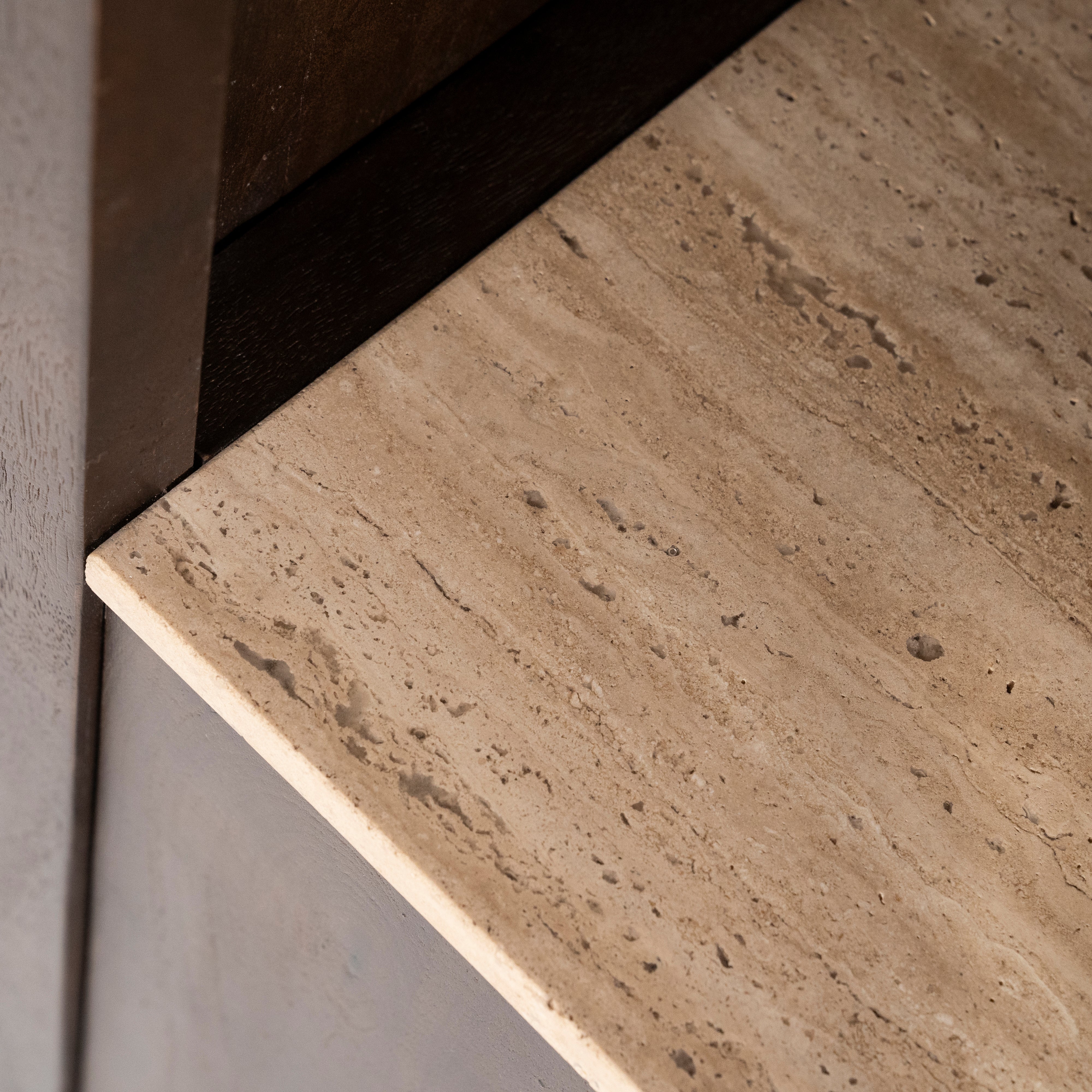 LIO Shelf brown mango wood with travertine