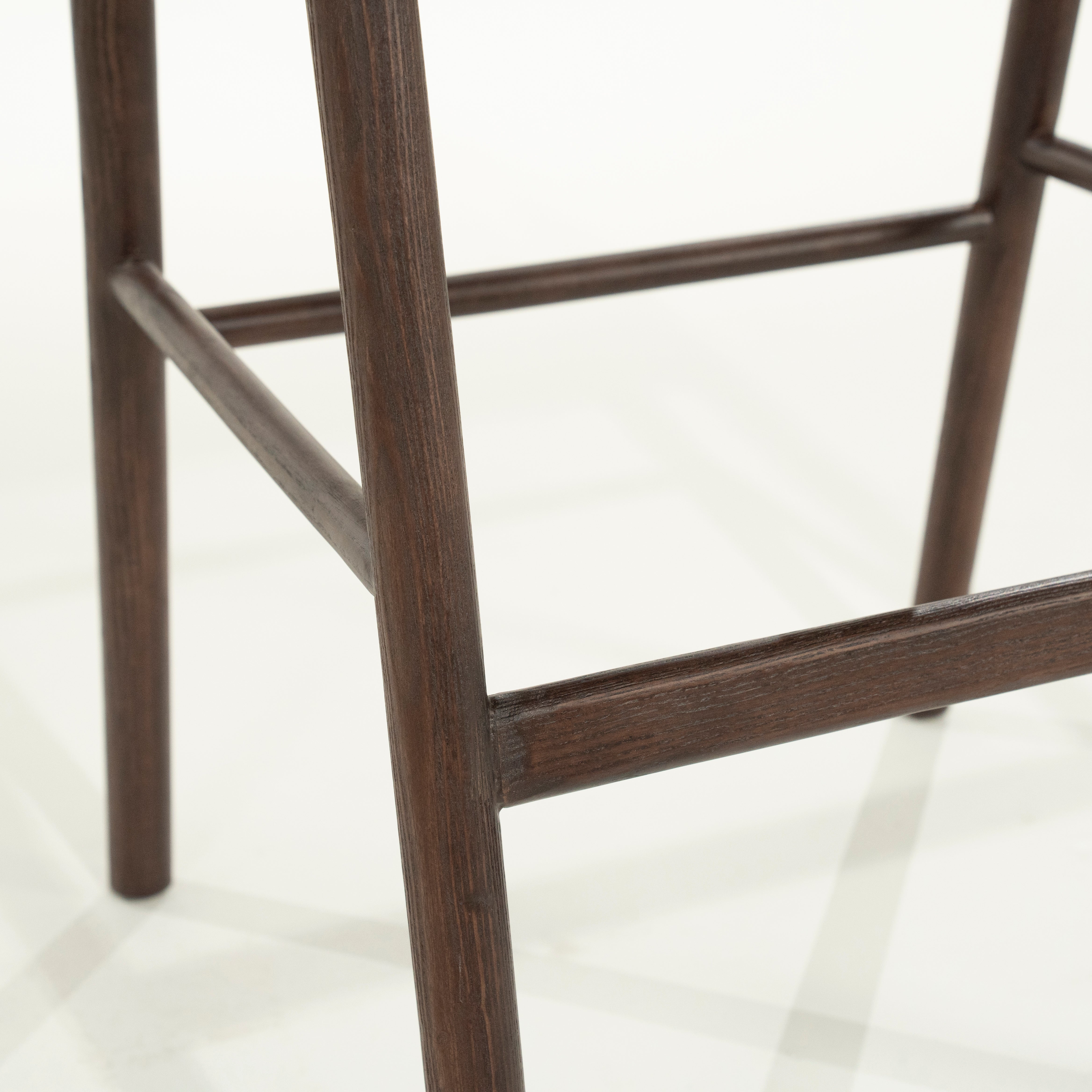 RAYVEN Stool dark ash wood