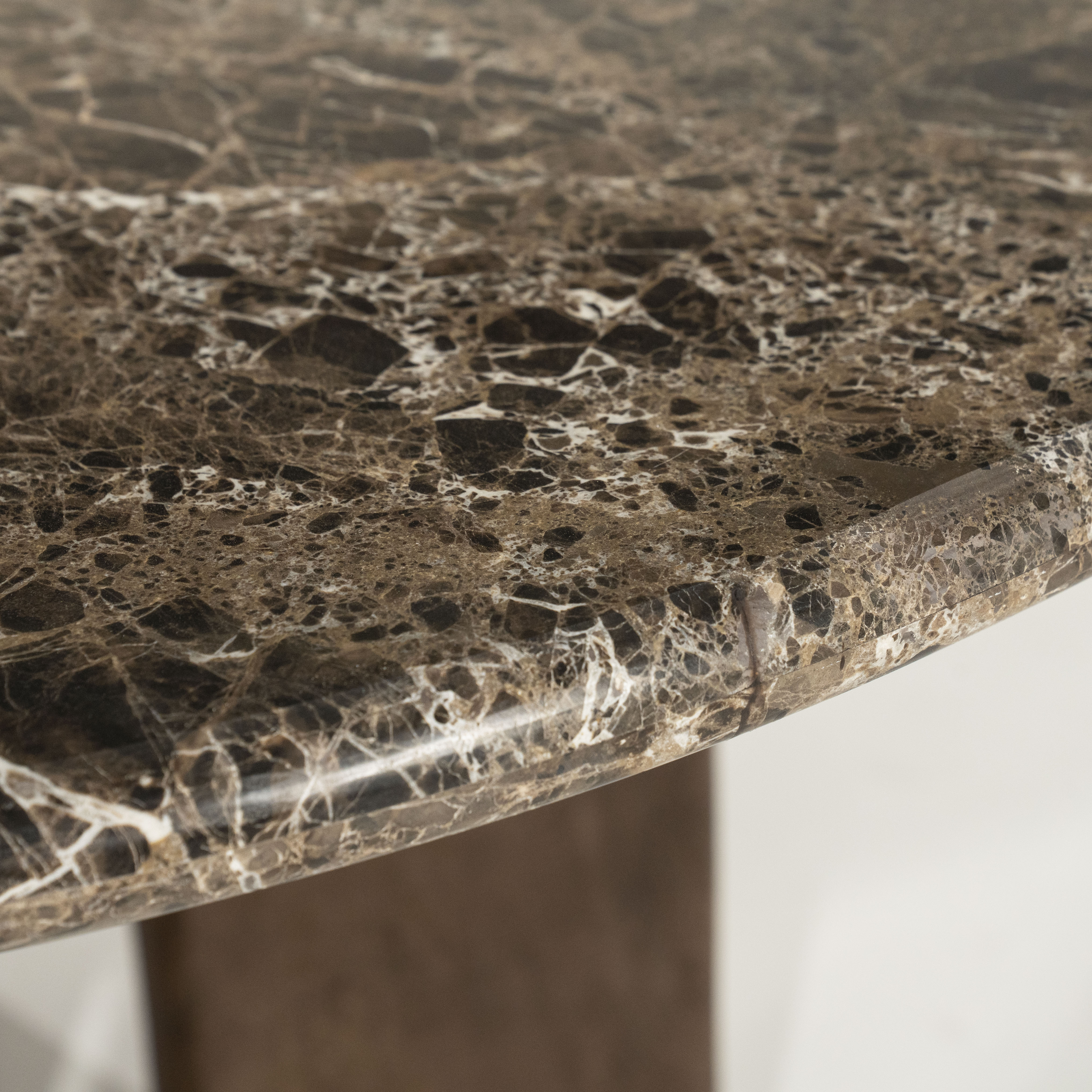 Tisch LANDO dunkelbraun Marmor mit Holzgestell