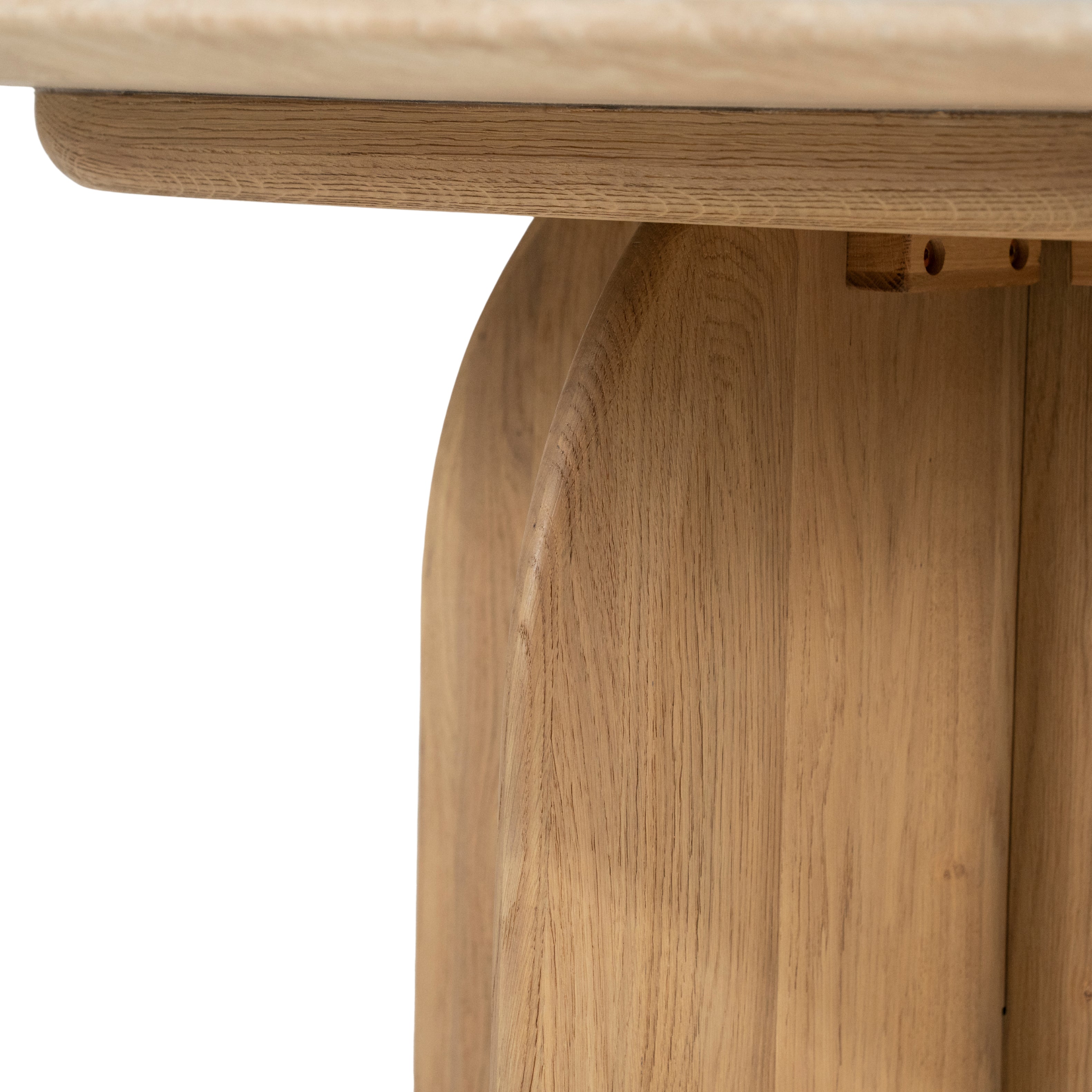 LOVA round table in travertine with an oak base