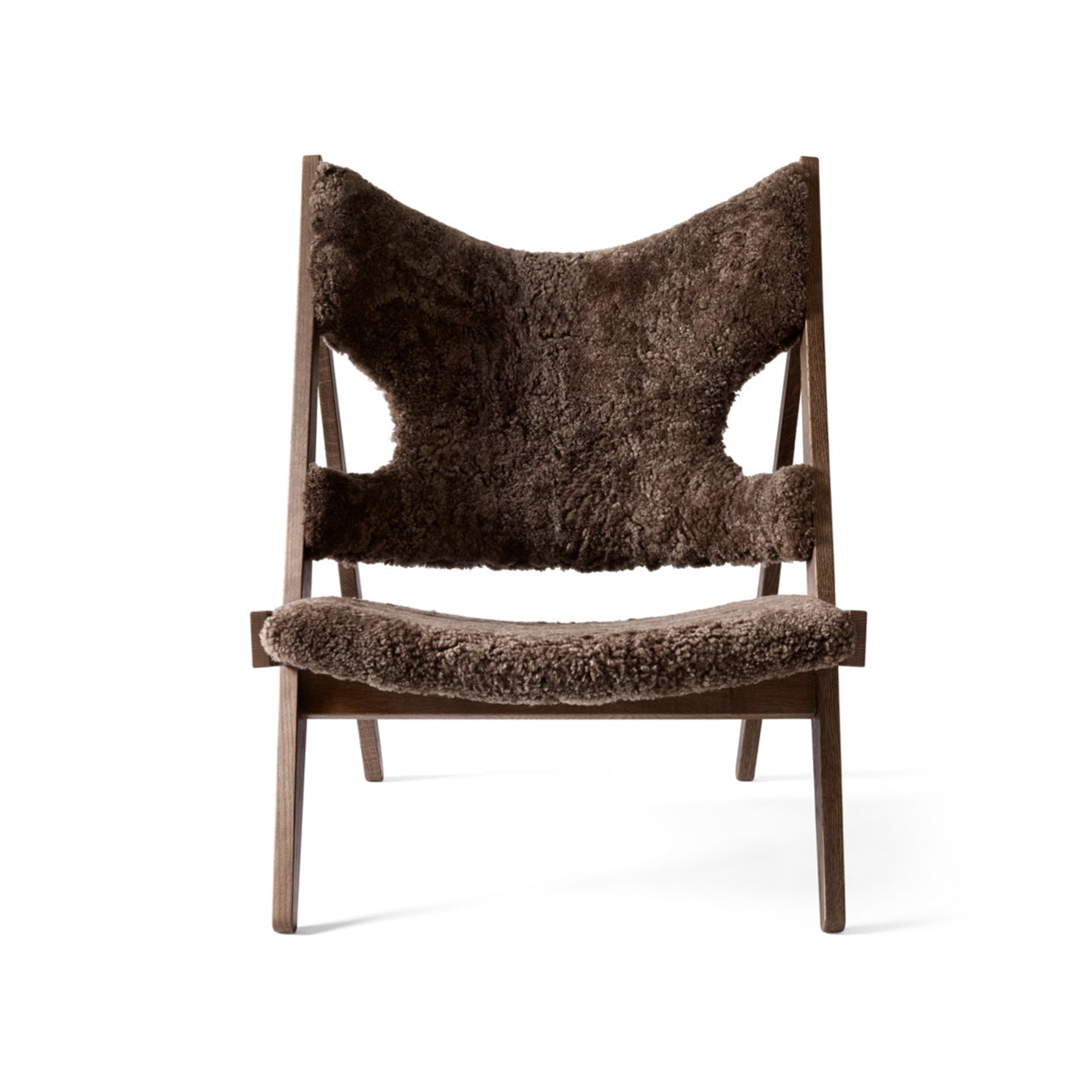 Sessel KNITTING dunkelbraunes Schafsleder mit dunklem Eichenfuß