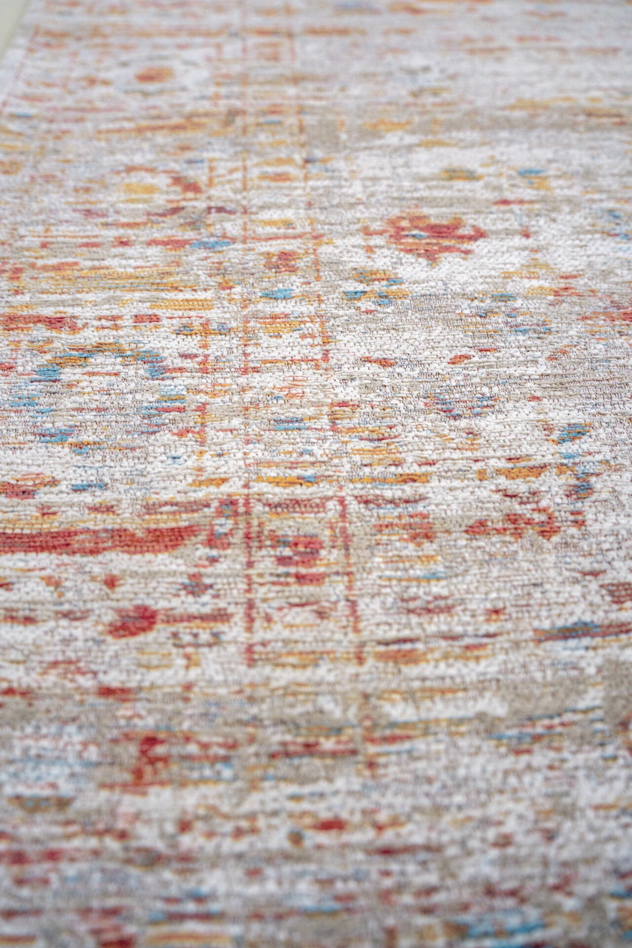 Ushak Galata Sunset beige rug